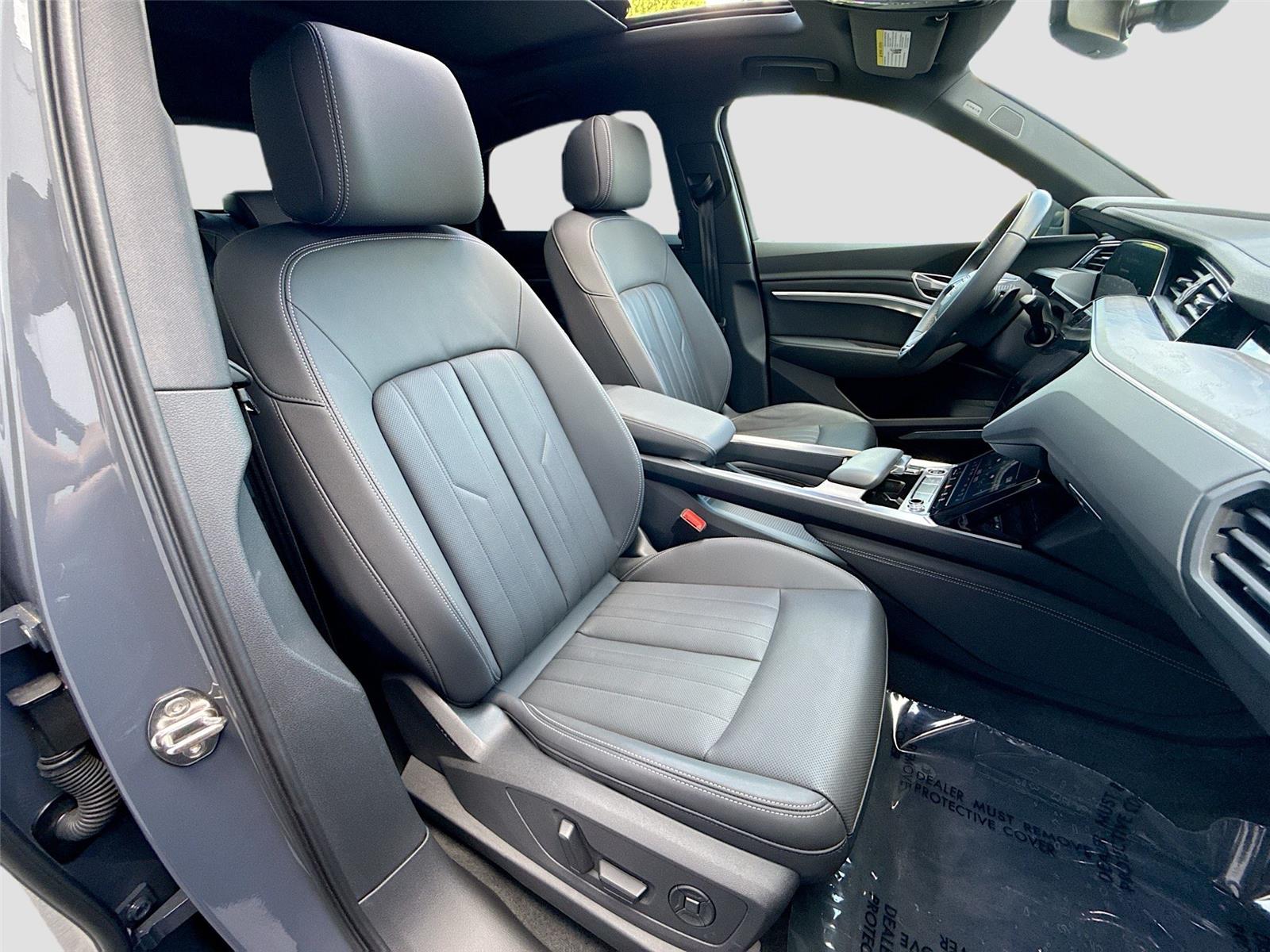 2024 Audi Q8 e-tron Sportback S line Premium Plus