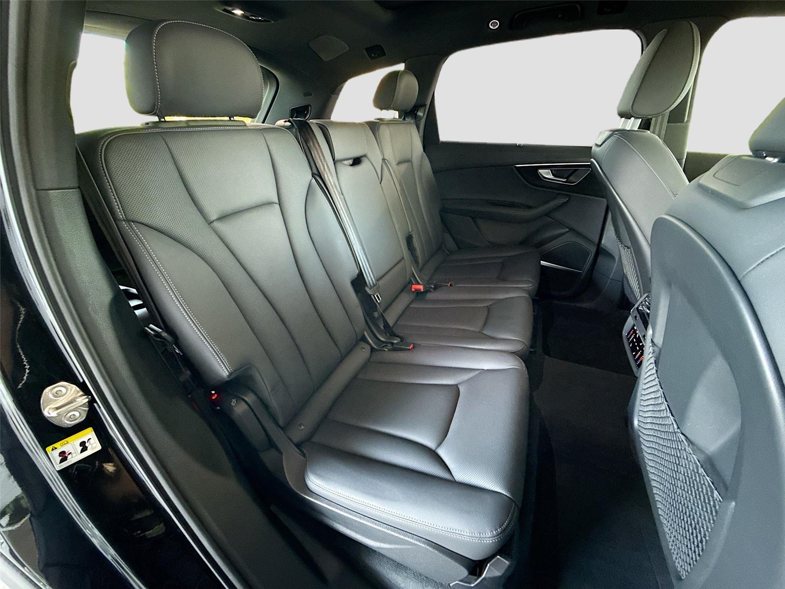 2026 Audi Q7 Premium Plus