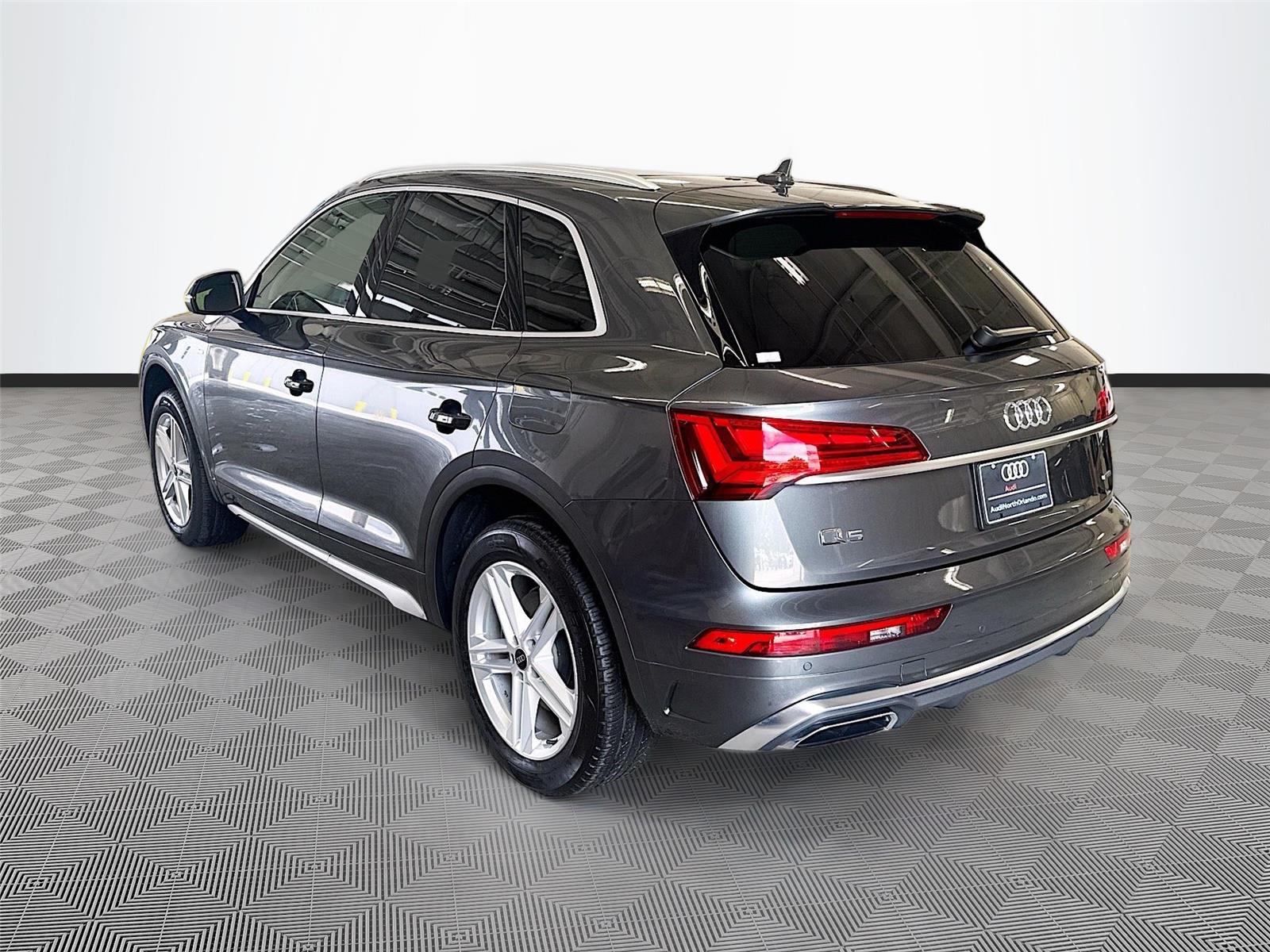 2024 Audi Q5 S line Premium Plus