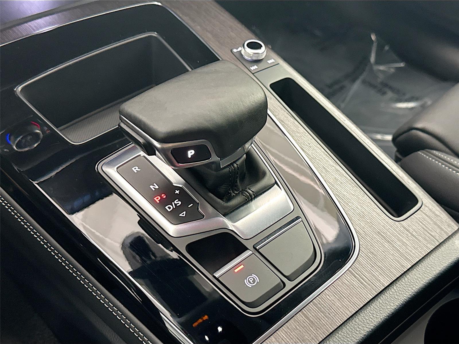 2024 Audi Q5 S line Premium Plus