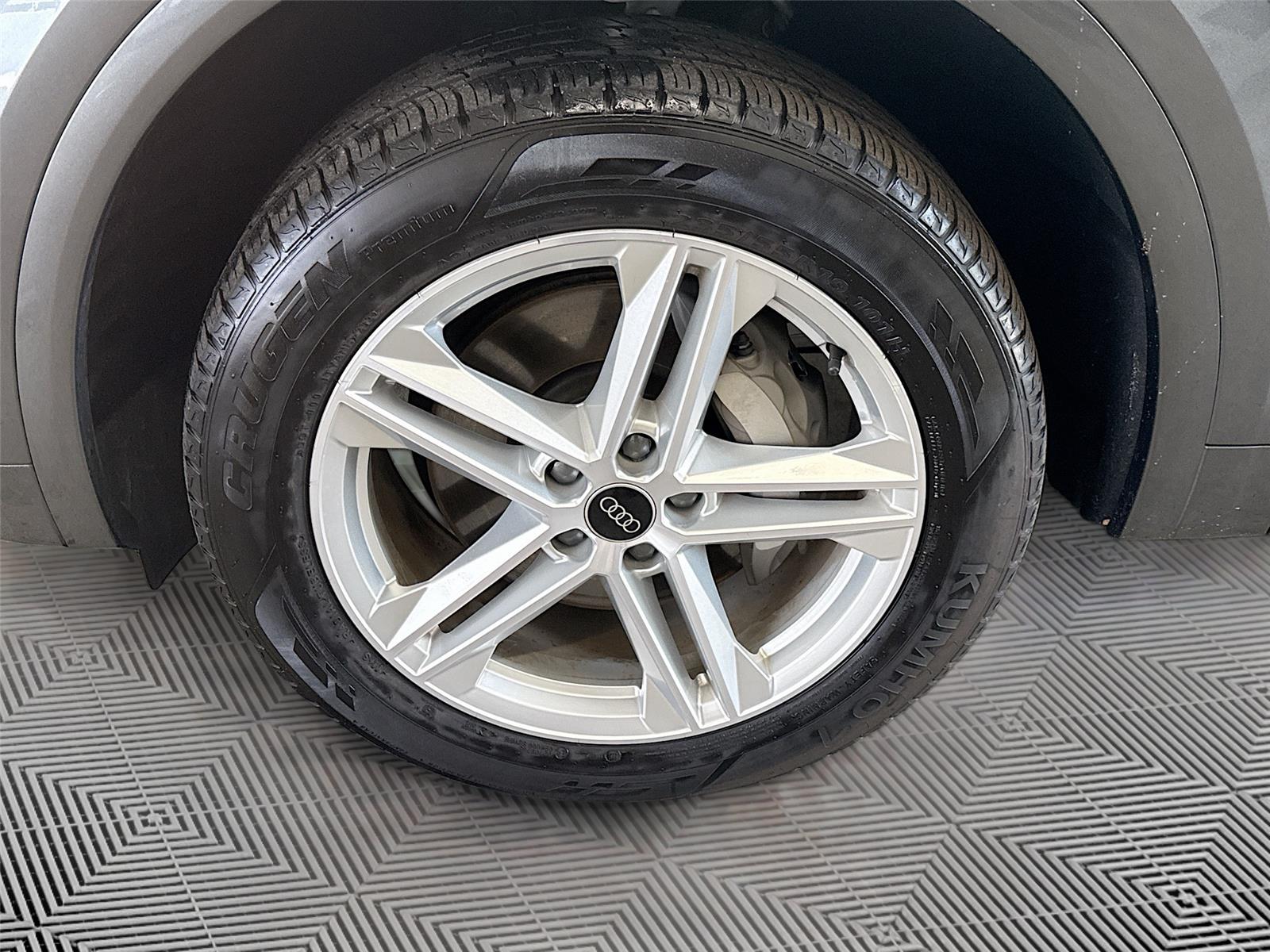 2024 Audi Q5 S line Premium Plus