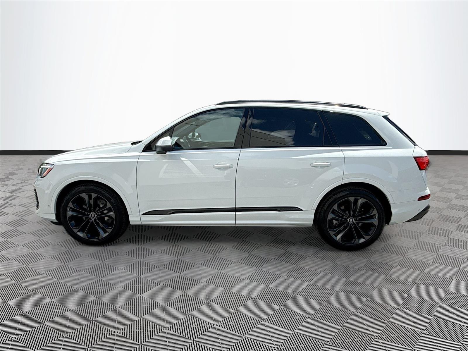 2025 Audi Q7 Premium Plus