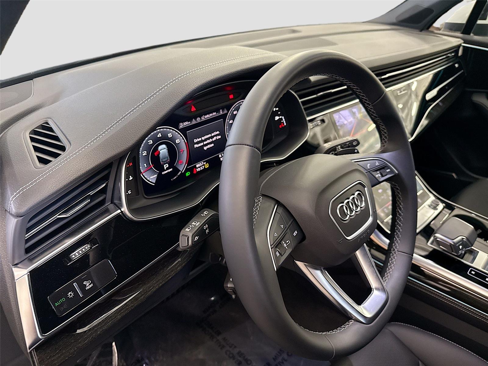 2025 Audi Q7 Premium Plus