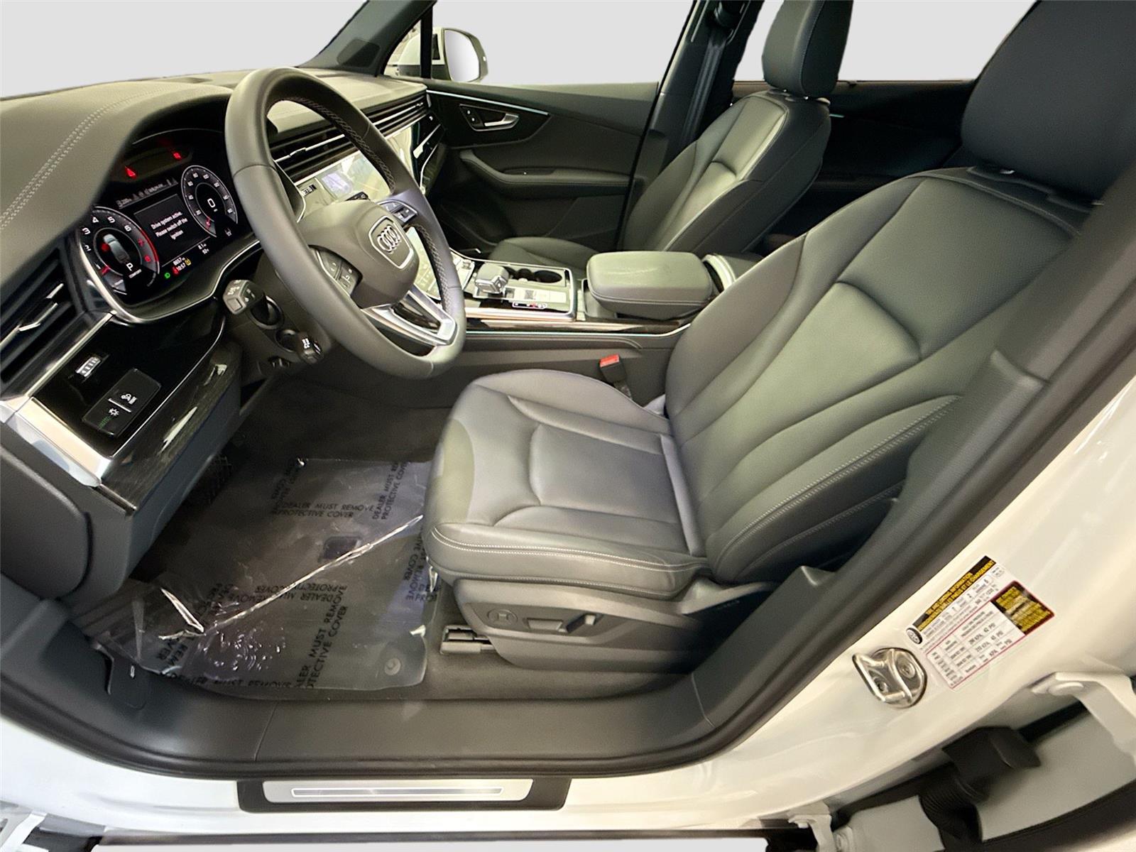 2025 Audi Q7 Premium Plus