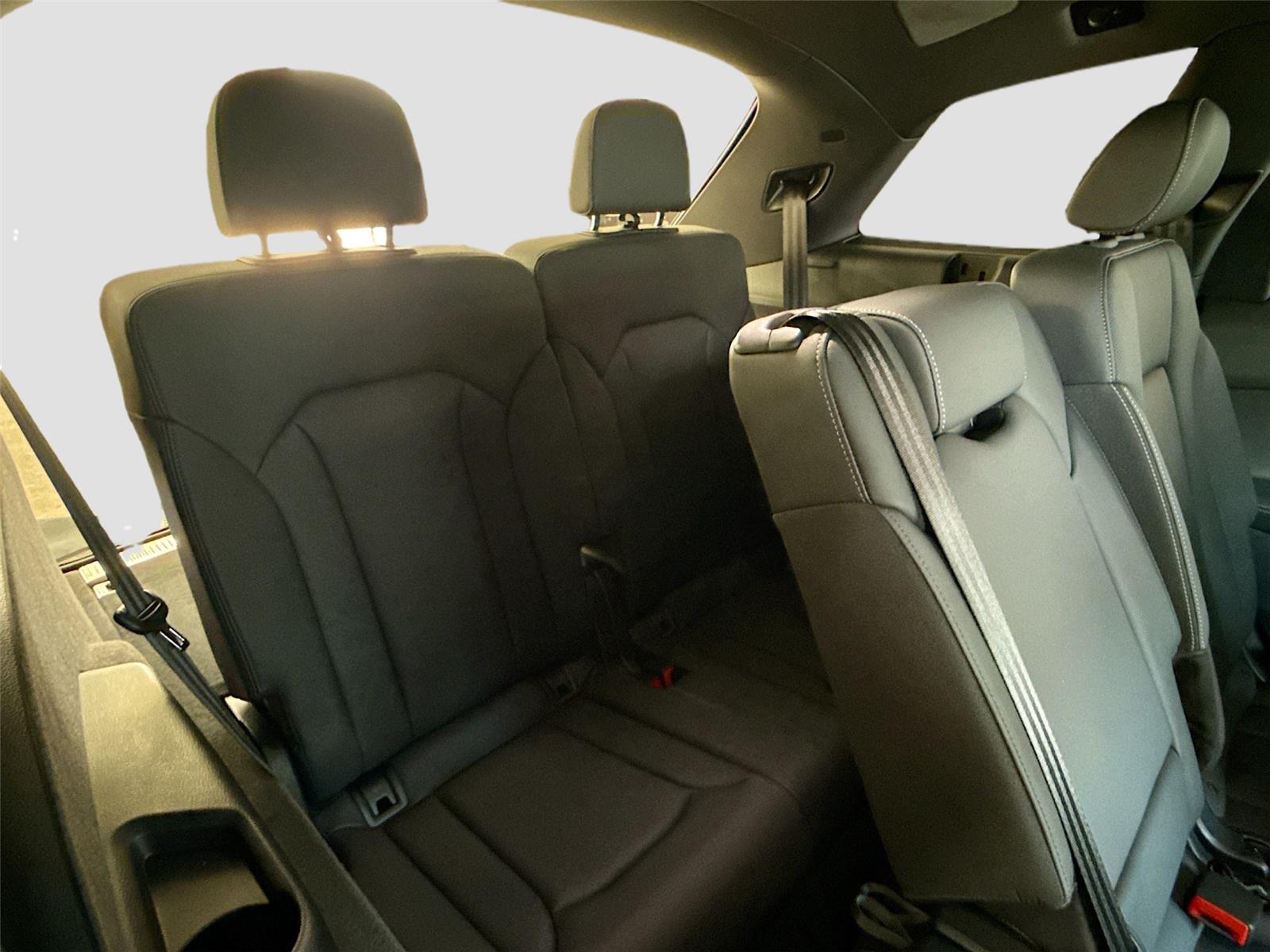 2025 Audi Q7 Premium Plus