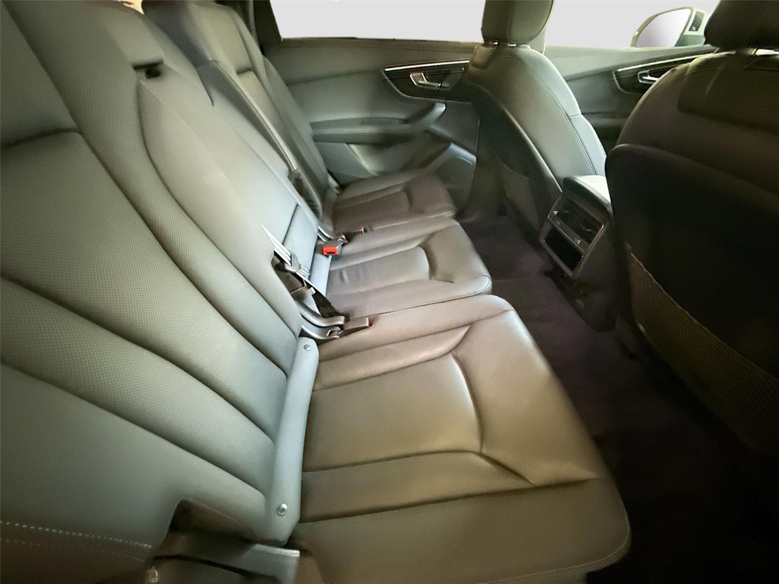 2025 Audi Q7 Premium Plus