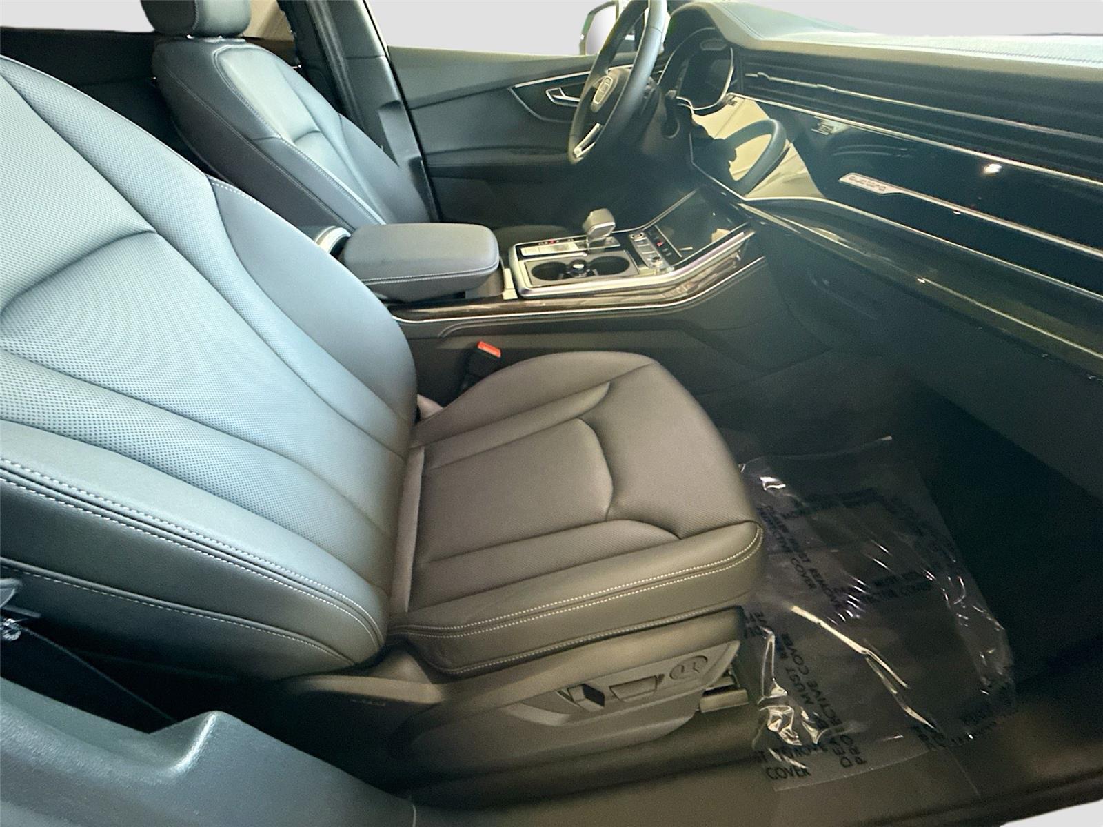 2025 Audi Q7 Premium Plus