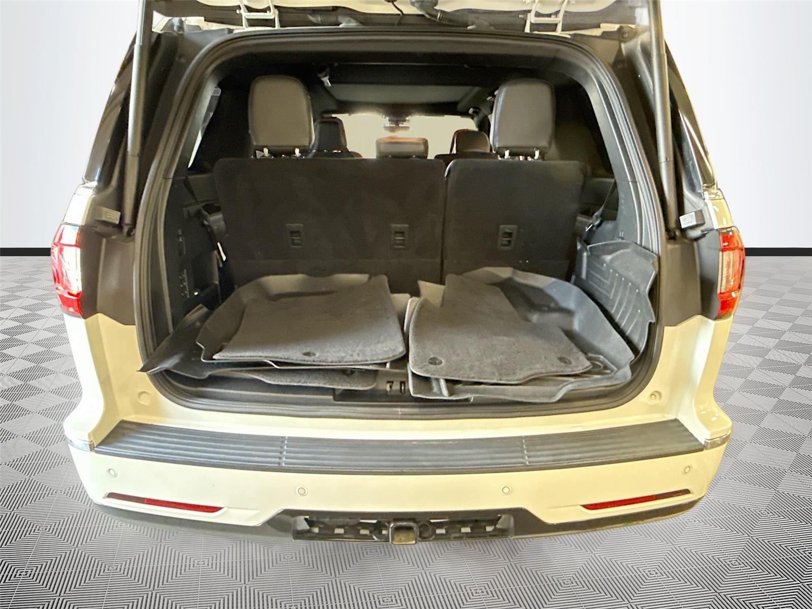2021 LINCOLN NAVIGATOR