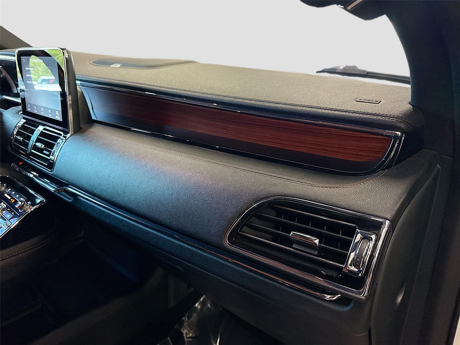 2021 LINCOLN NAVIGATOR