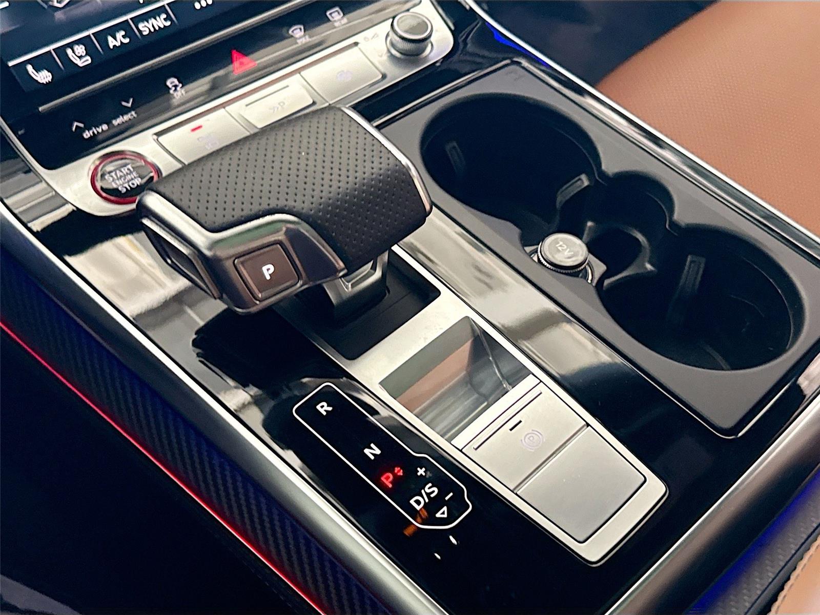 2023 Audi RS Q8
