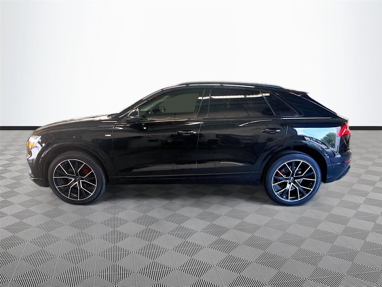 2023 Audi Q8 Premium Plus