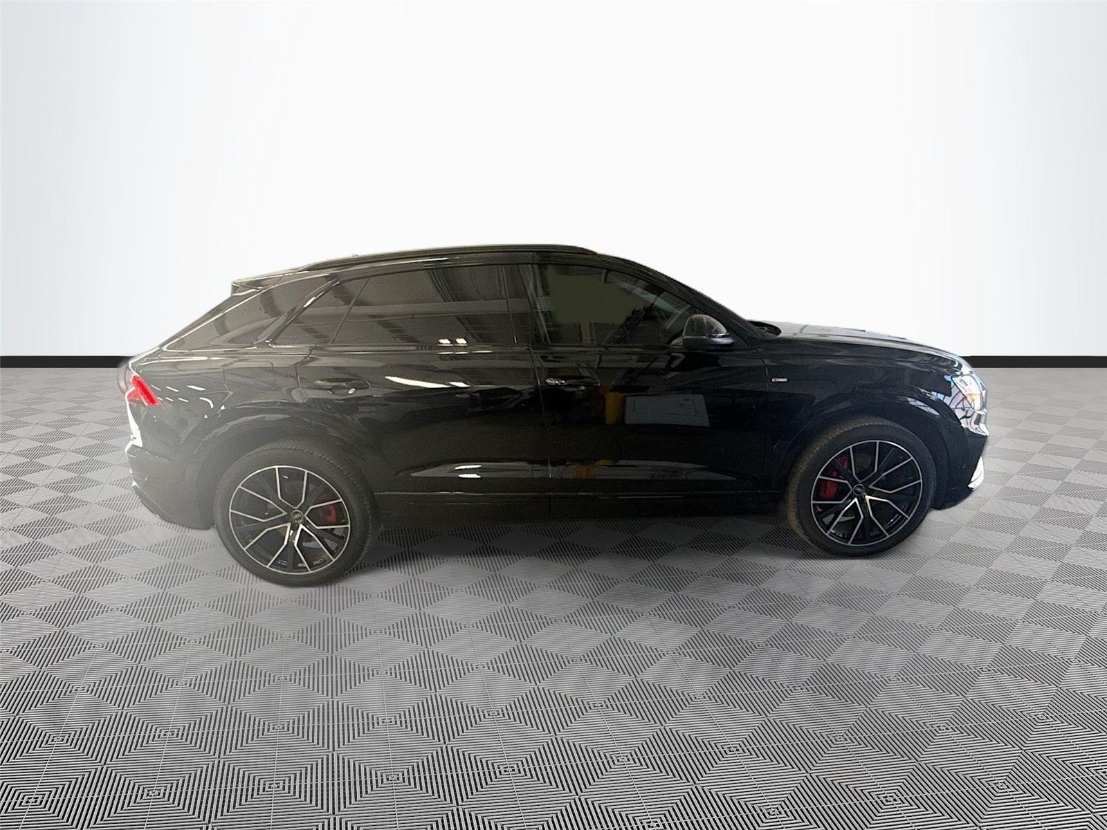 2023 Audi Q8 Premium Plus