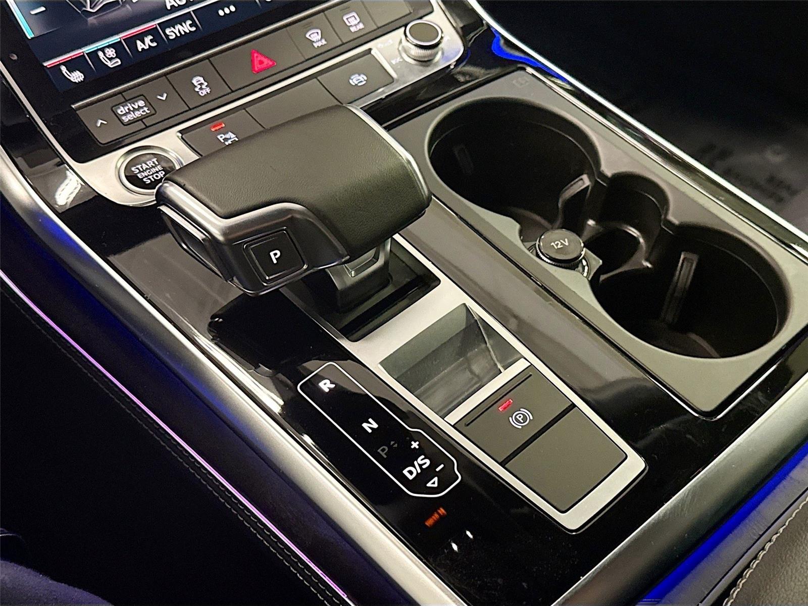2023 Audi Q8 Premium Plus