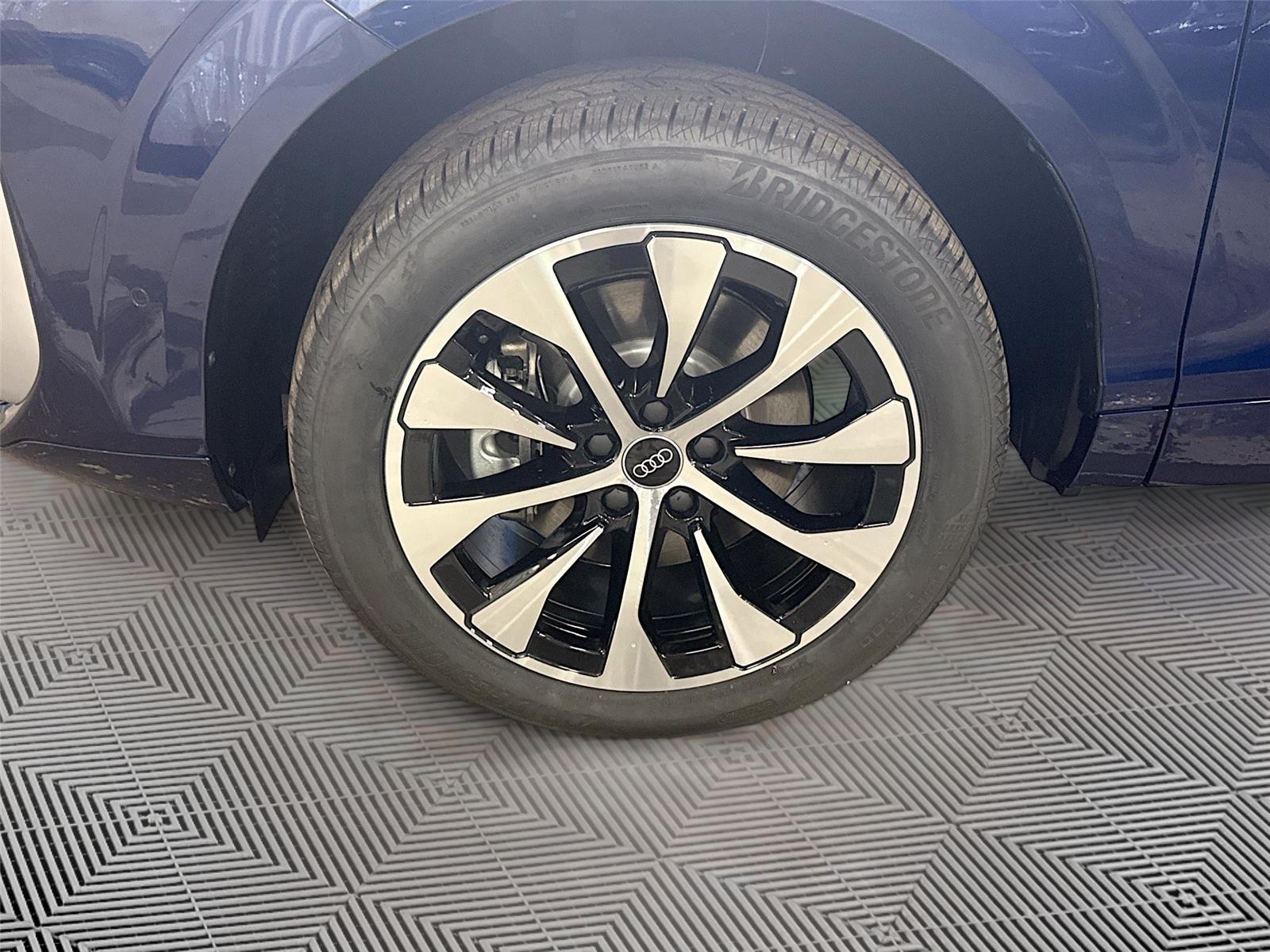 2026 Audi Q3 S line