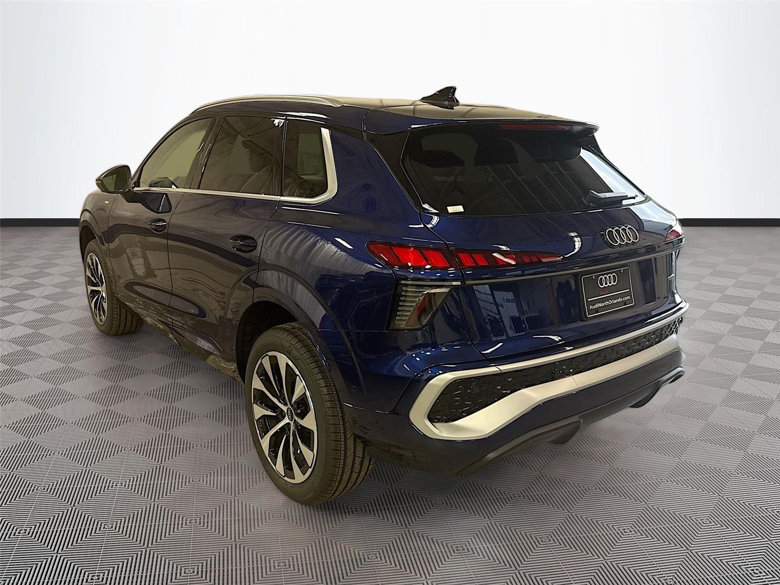 2026 Audi Q3 S line
