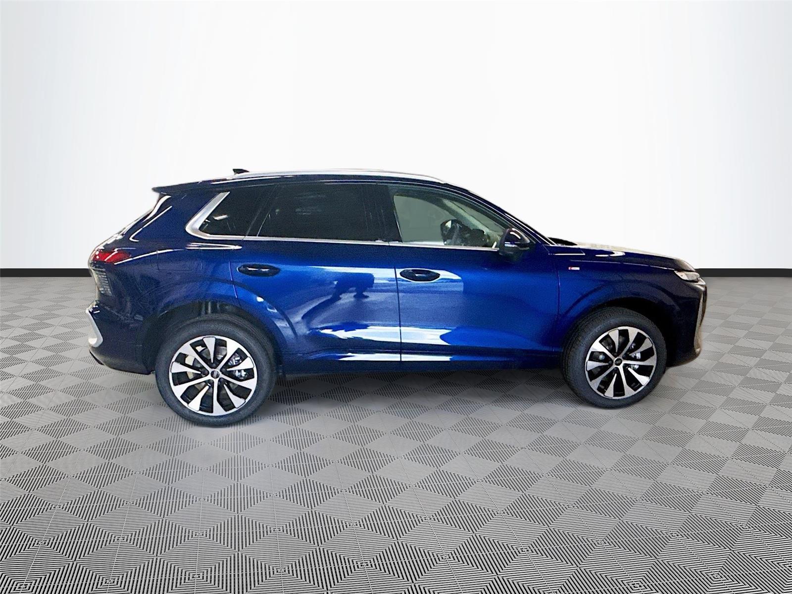 2026 Audi Q3 S line