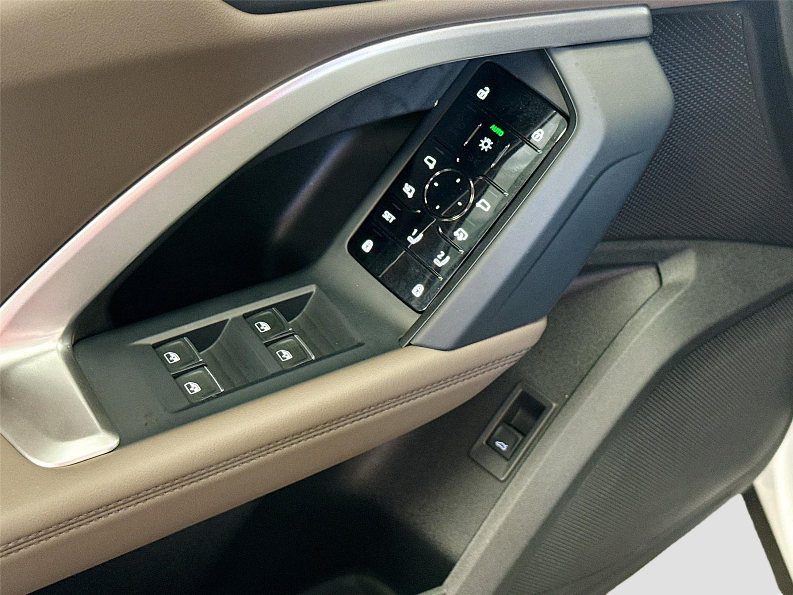 2025 Audi Q5 Premium
