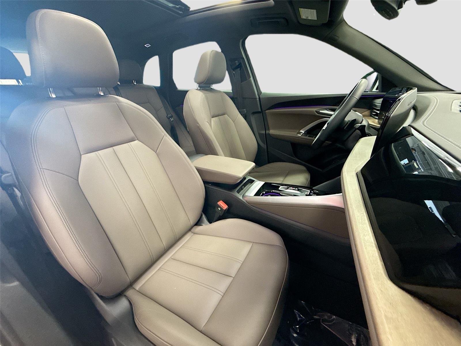 2025 Audi Q5 Premium