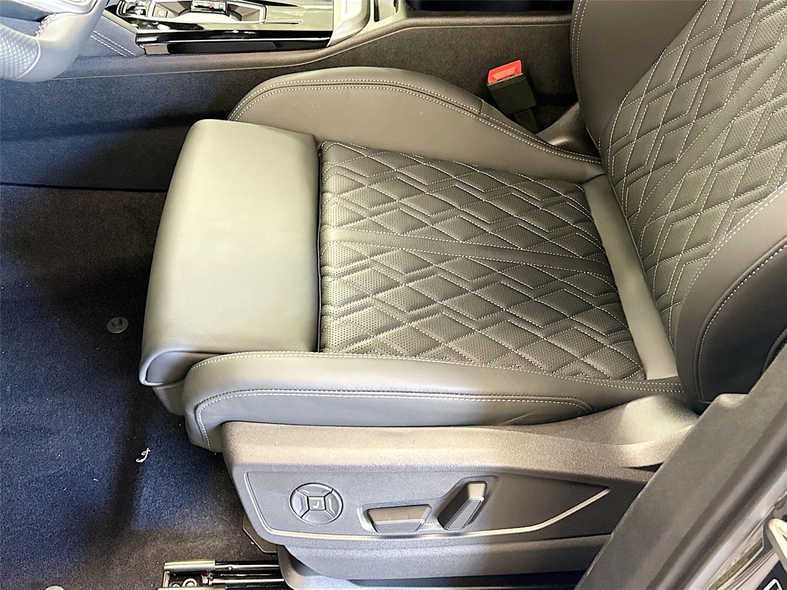 2026 Audi SQ5 Premium Plus