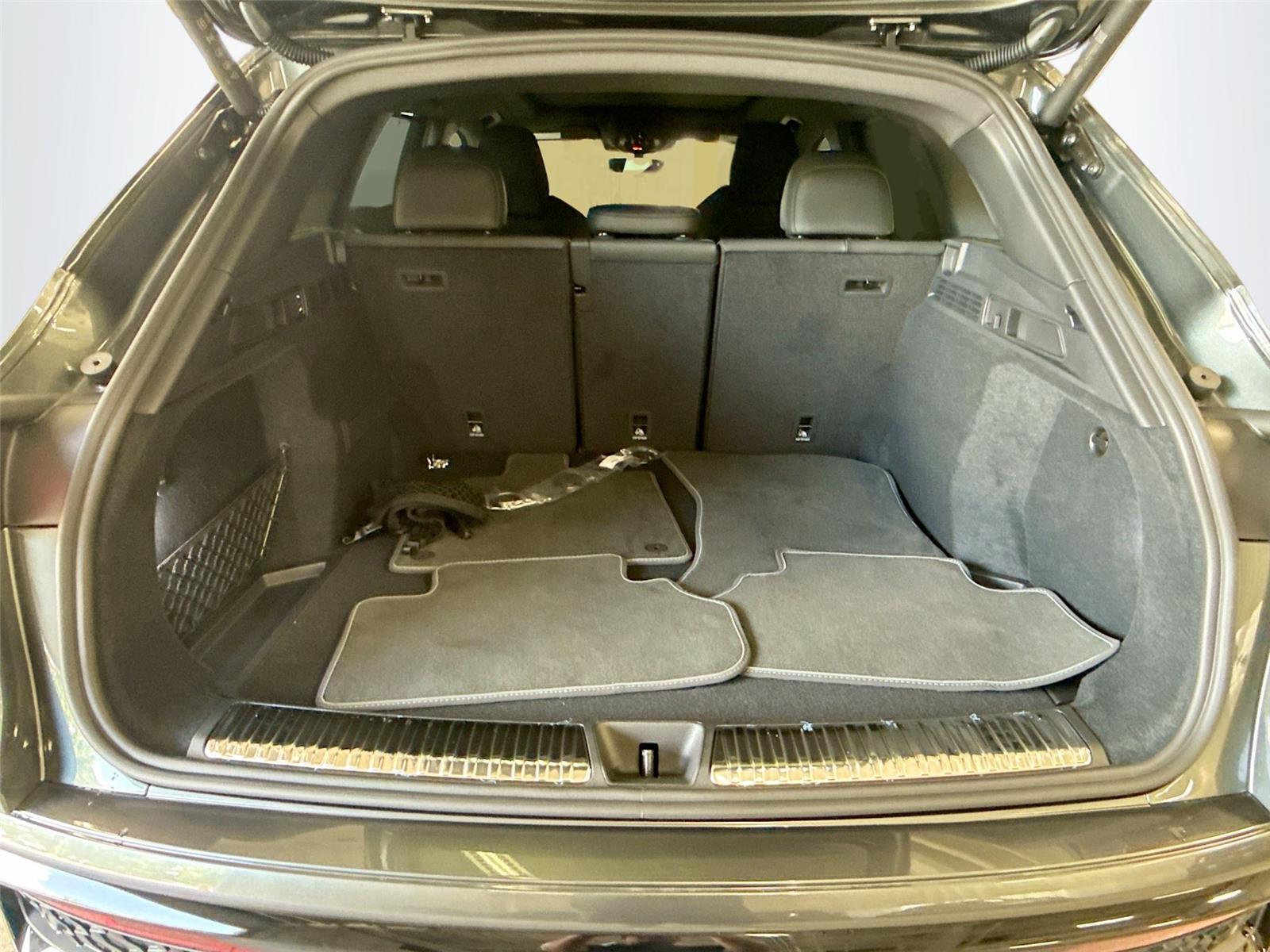 2026 Audi SQ5 Premium Plus