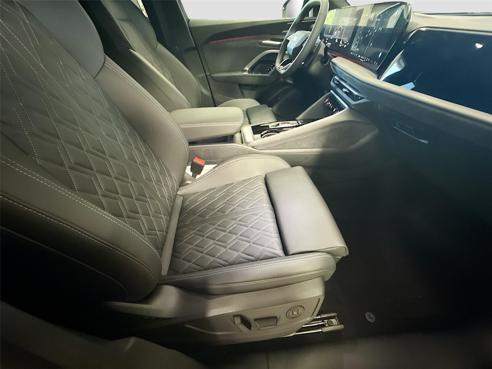 2026 Audi SQ5 Premium Plus