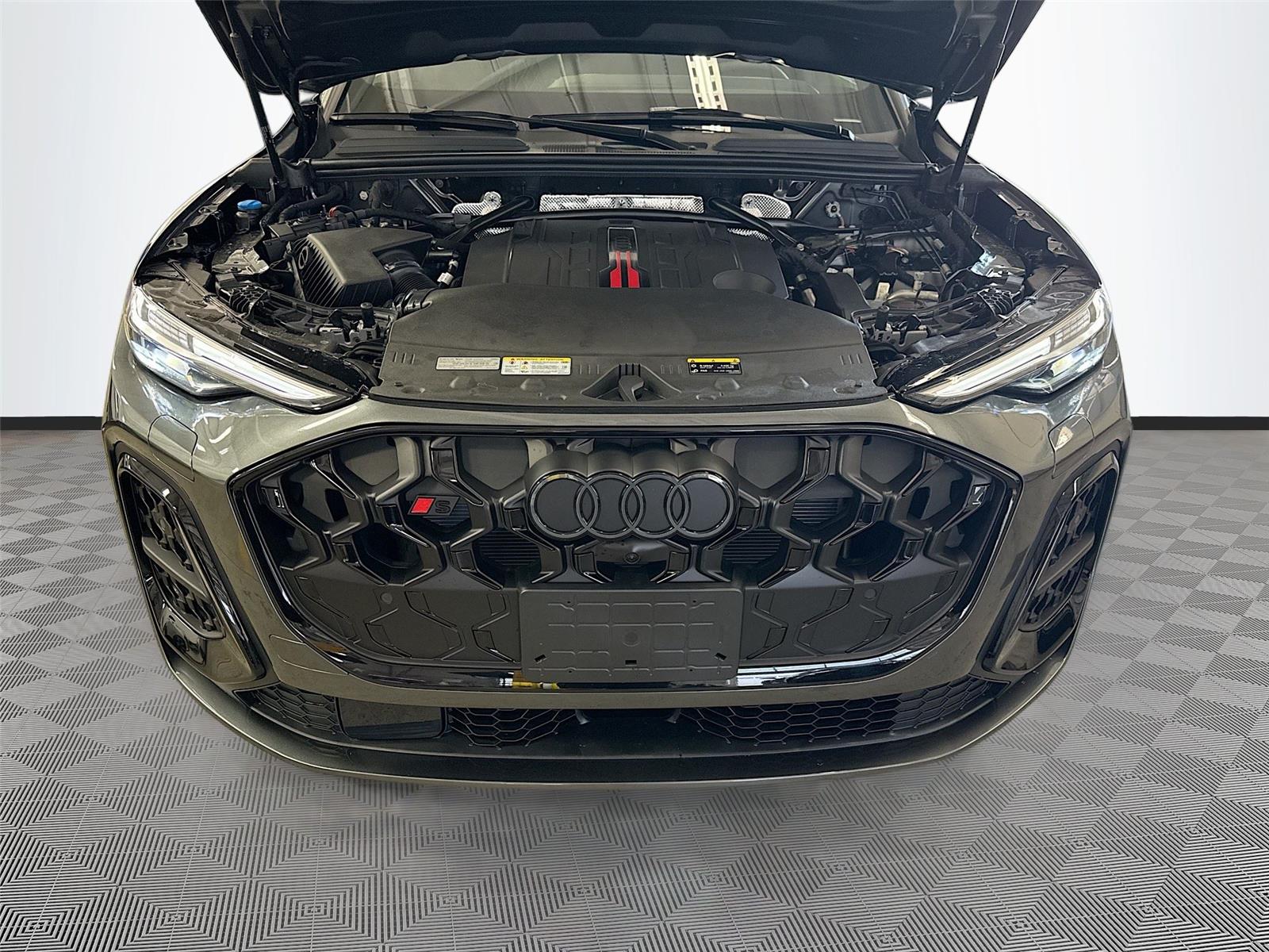 2026 Audi SQ5 Premium Plus