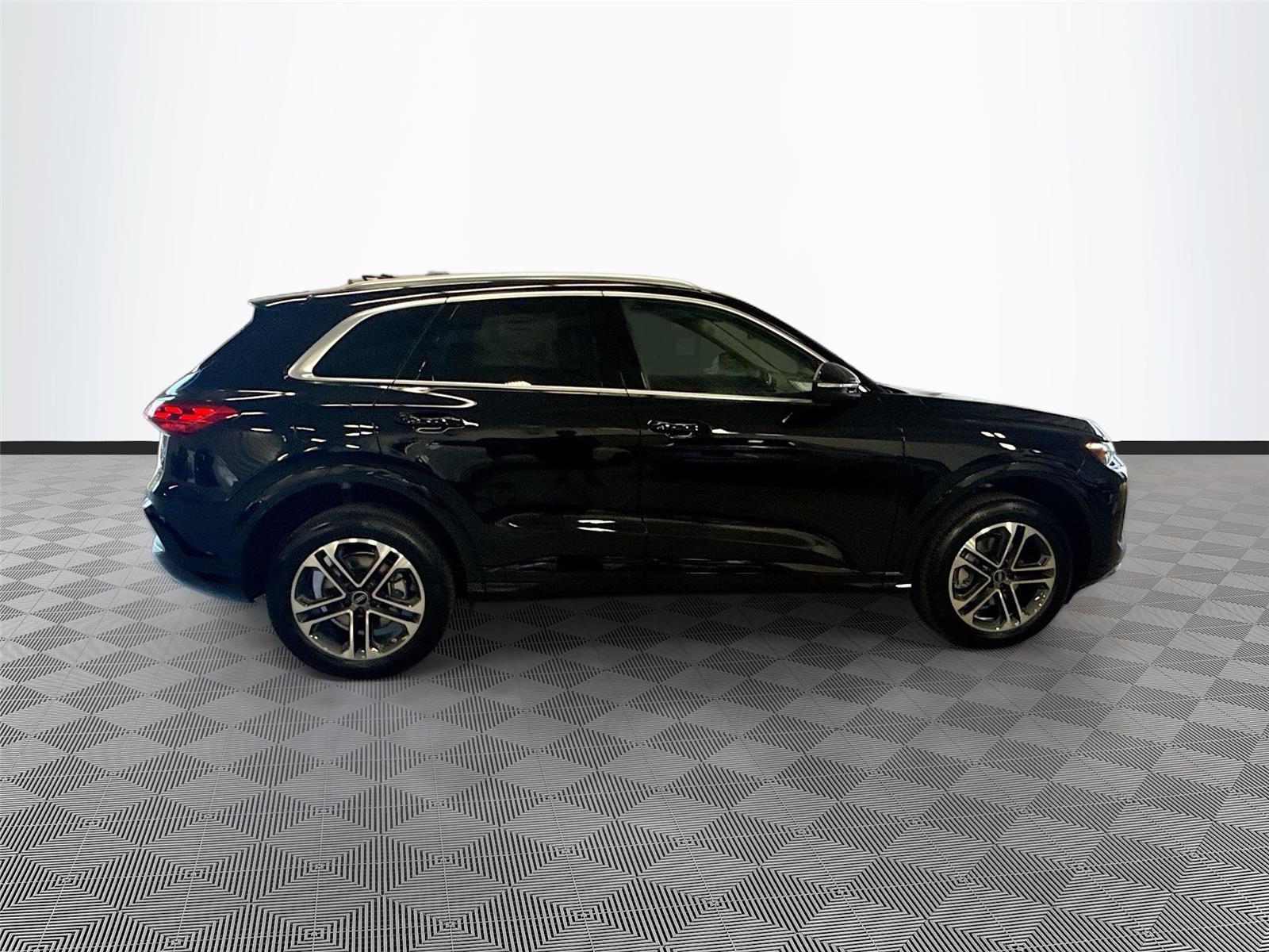 2026 Audi Q5 Premium Plus