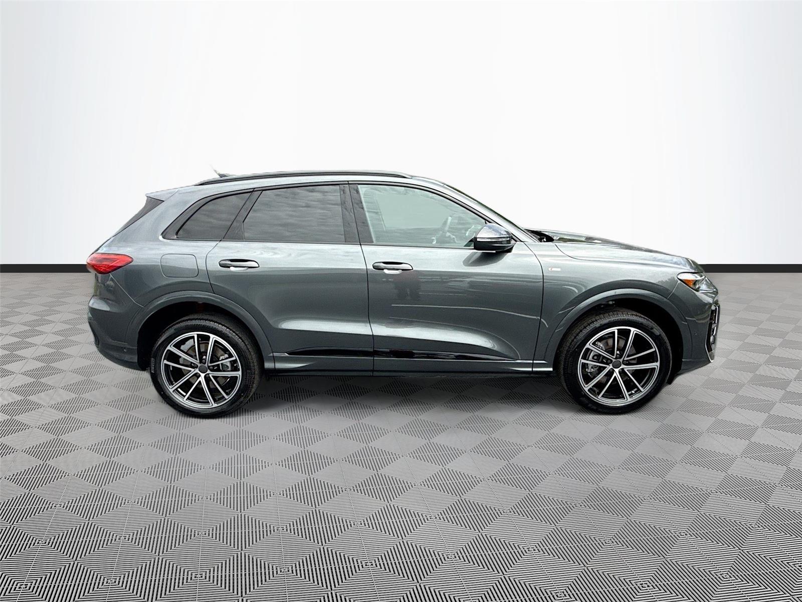 2026 Audi Q5 Premium Plus