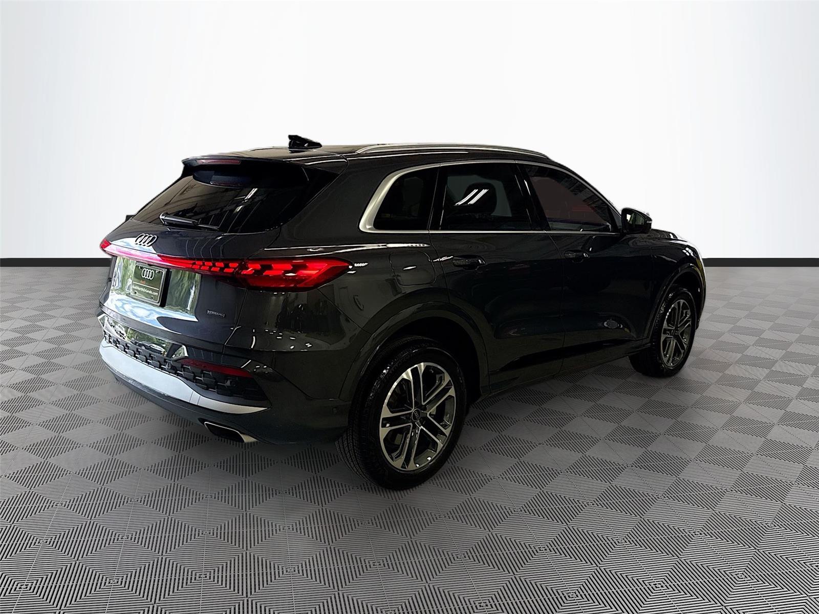2025 Audi Q5 Premium