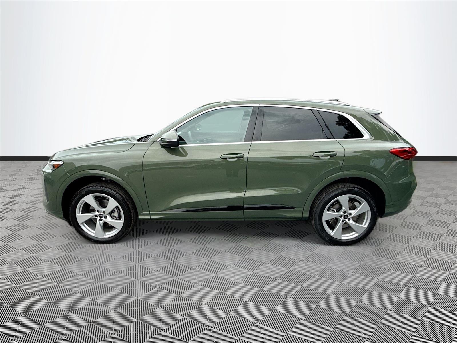 2026 Audi Q5 Premium Plus