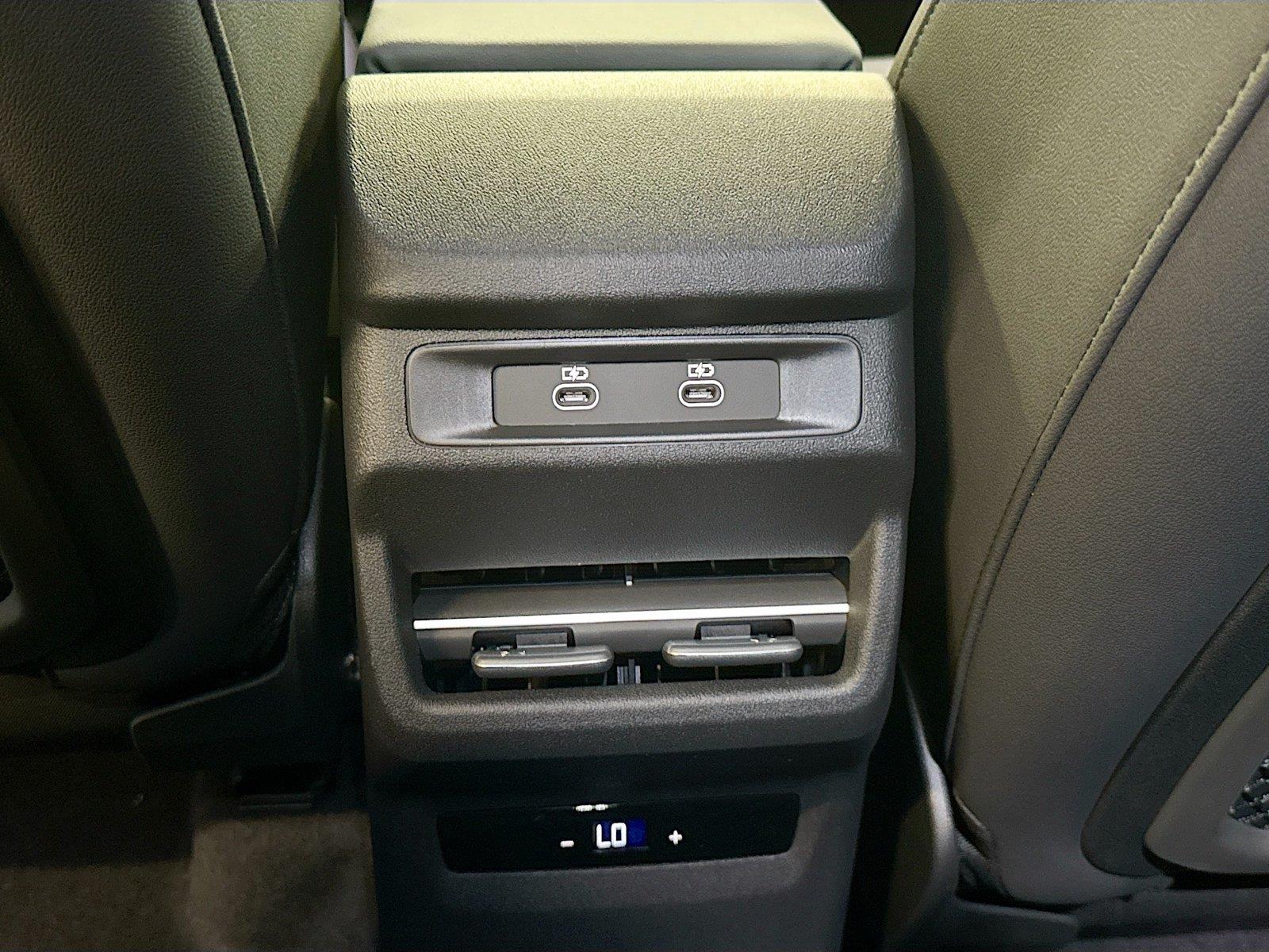 2026 AUDI Q3 S-LINE