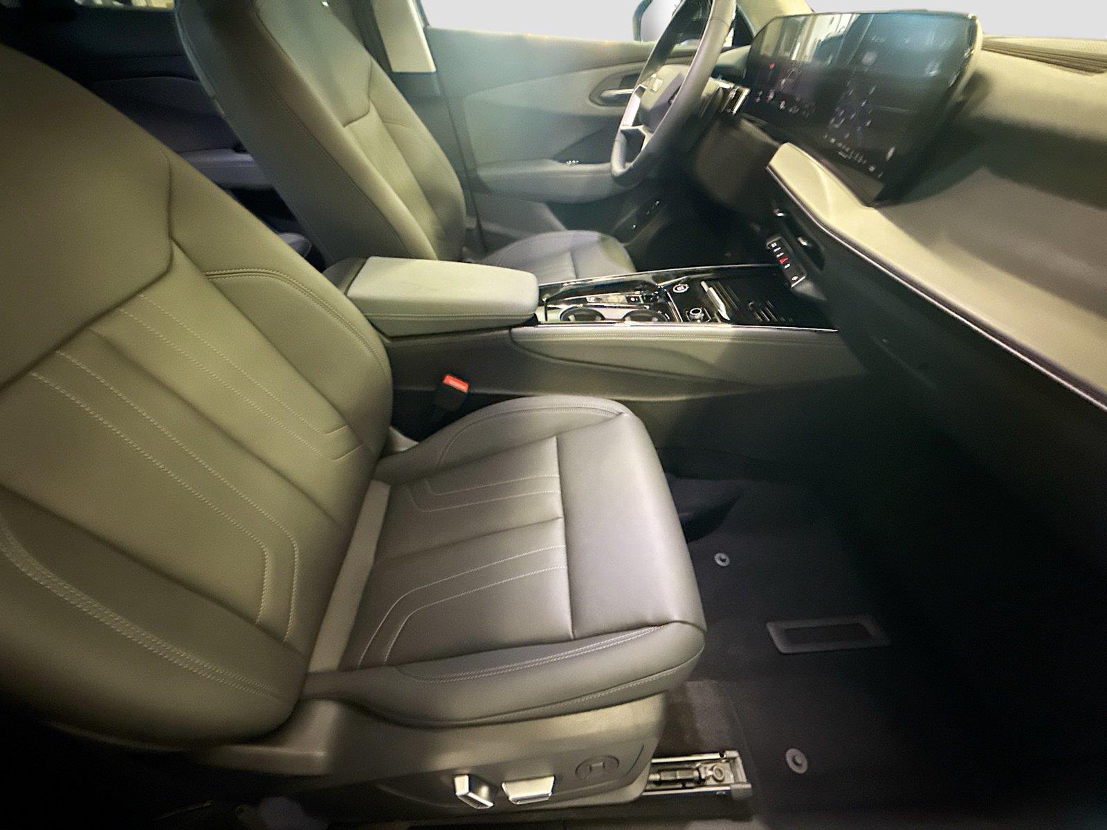 2026 AUDI Q3 S-LINE