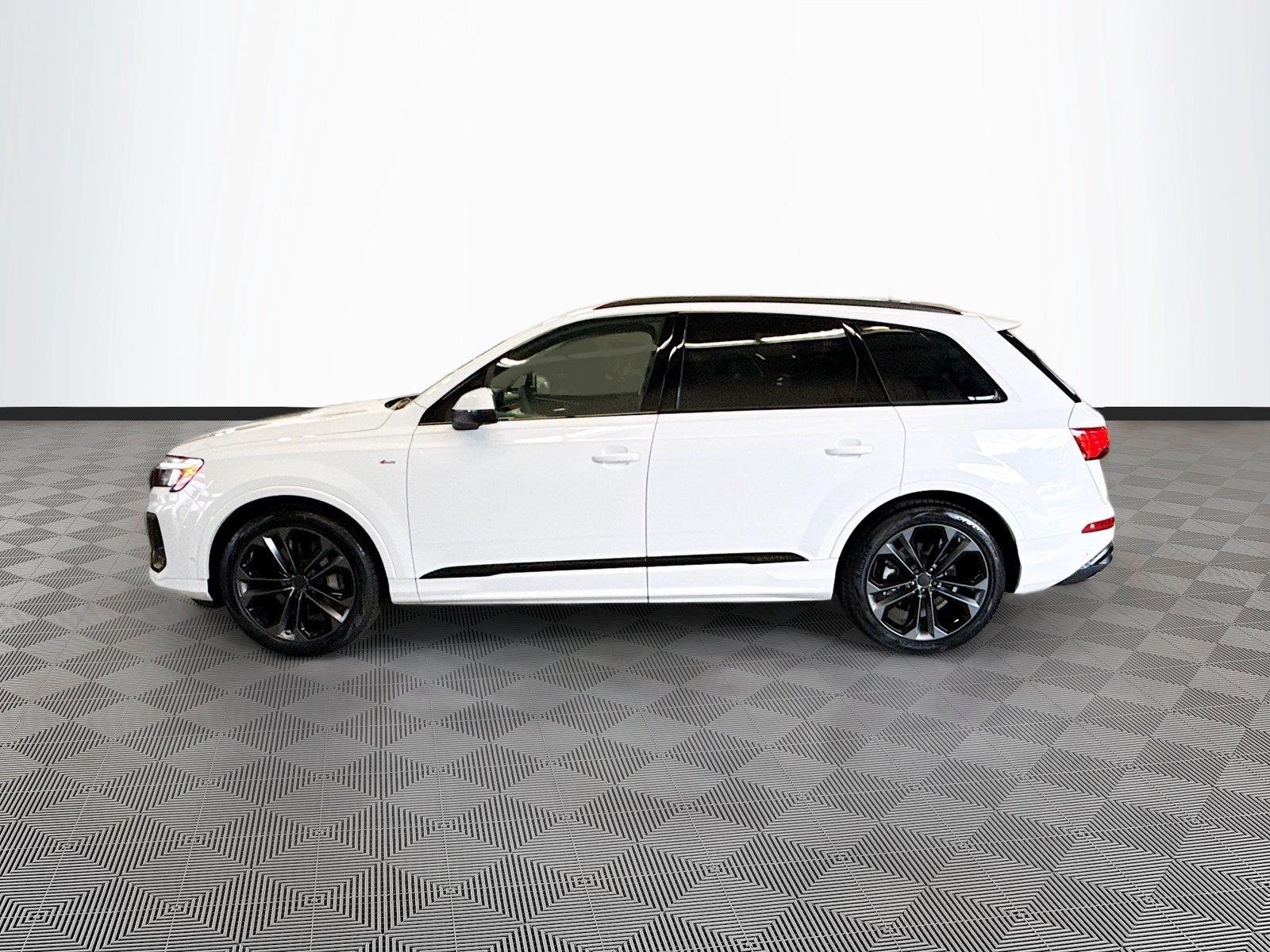 2026 Audi Q7 S line Premium Plus