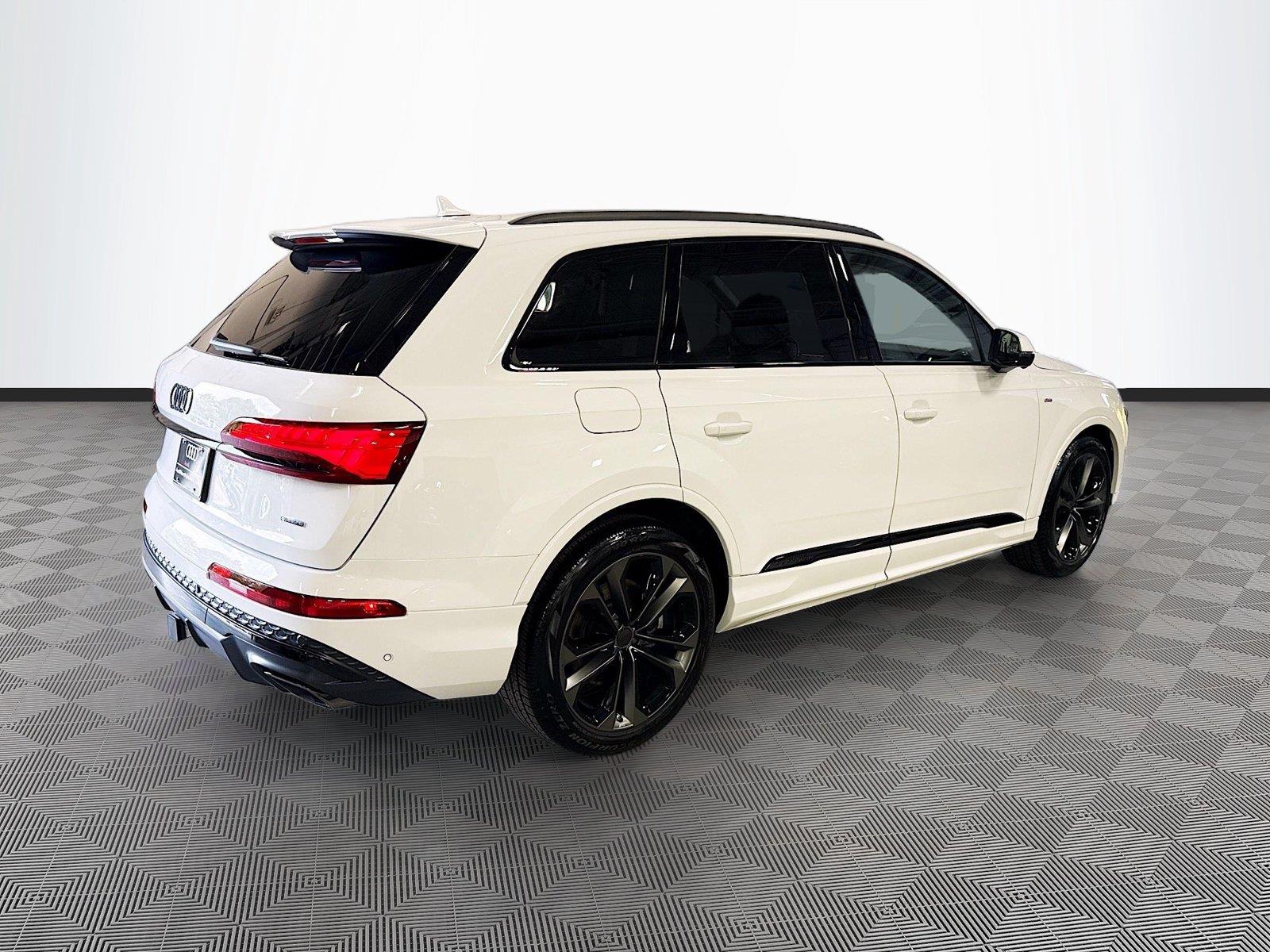 2026 Audi Q7 S line Premium Plus