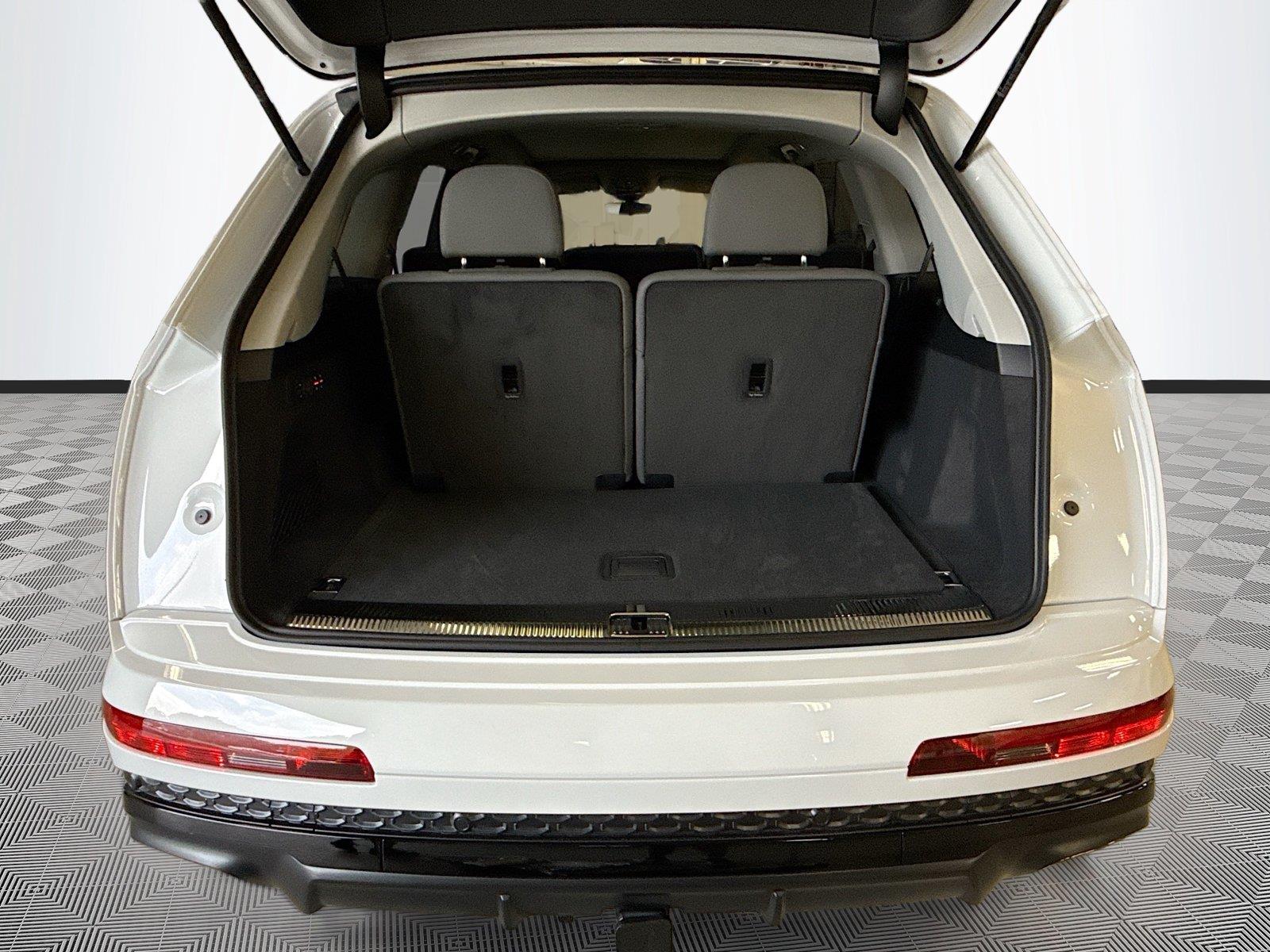 2026 Audi Q7 S line Premium Plus