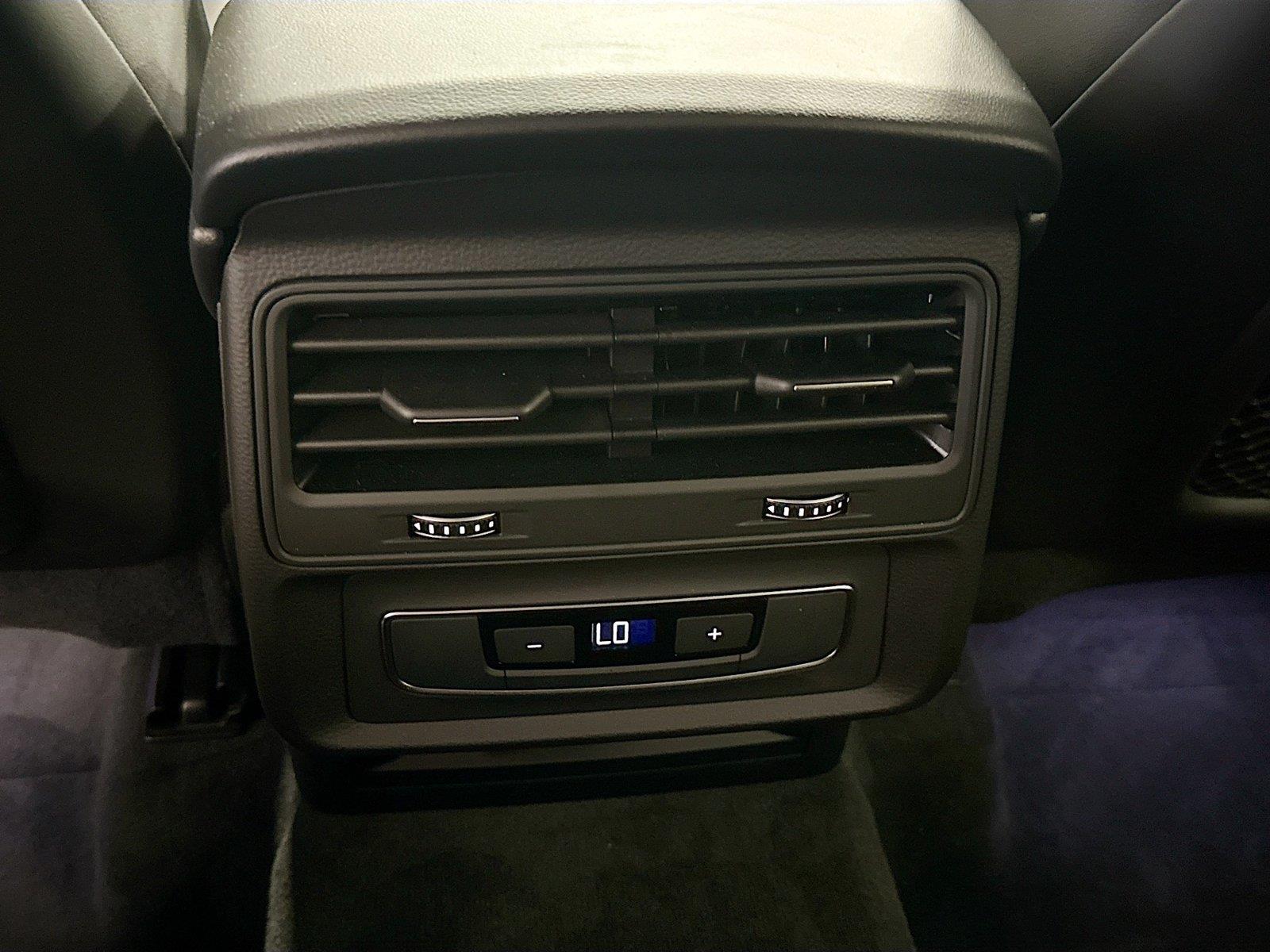 2026 Audi Q7 Premium