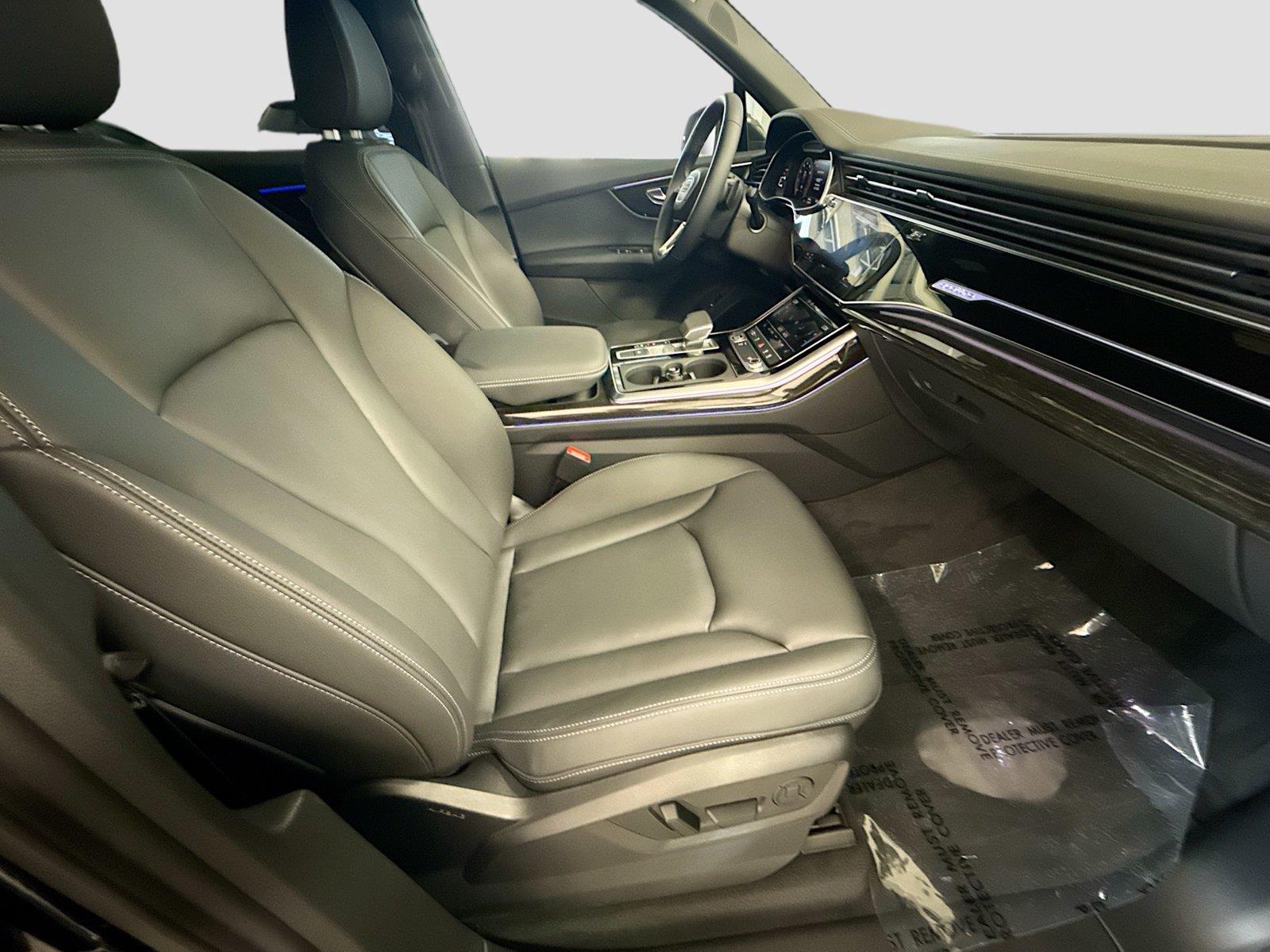 2026 Audi Q7 Premium