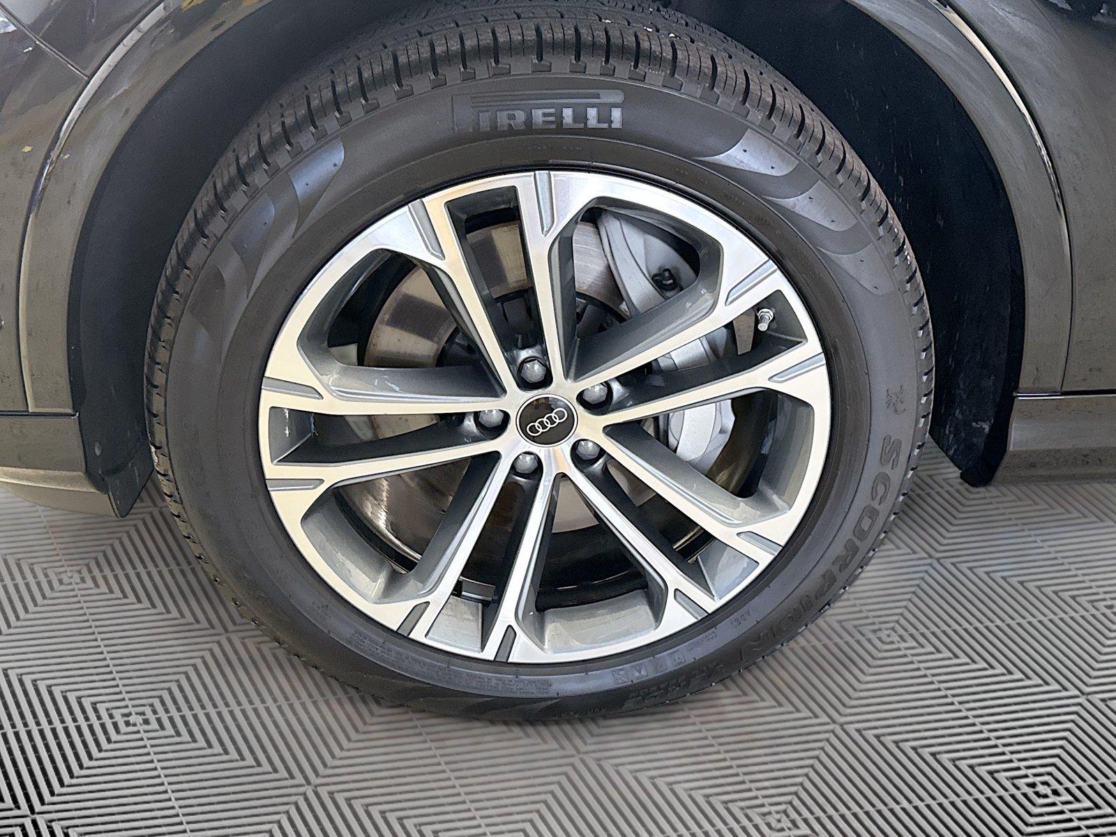 2026 Audi Q7 Premium