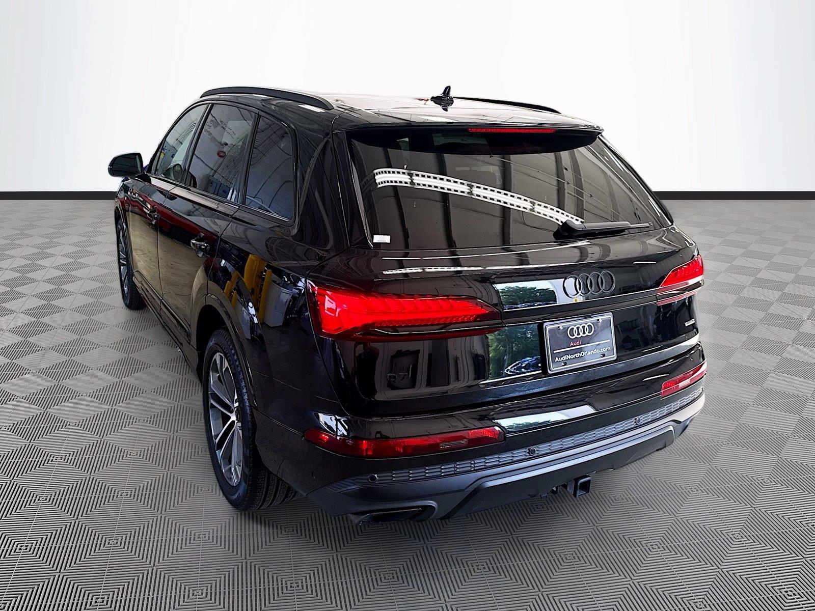 2026 Audi Q7 Premium