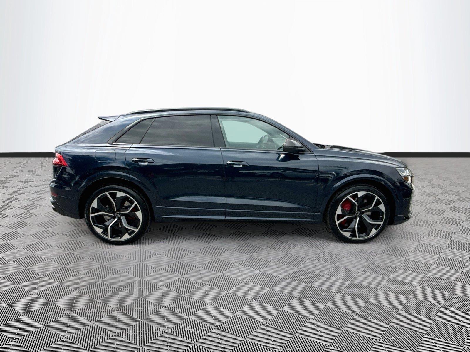 2023 Audi RS Q8