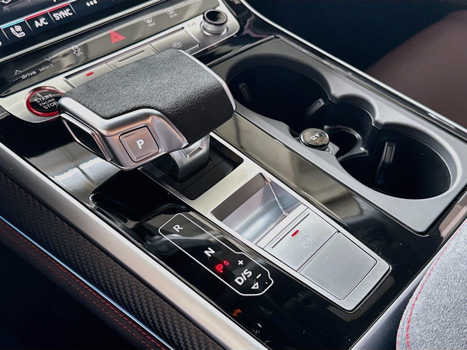 2026 Audi RS Q8 performance