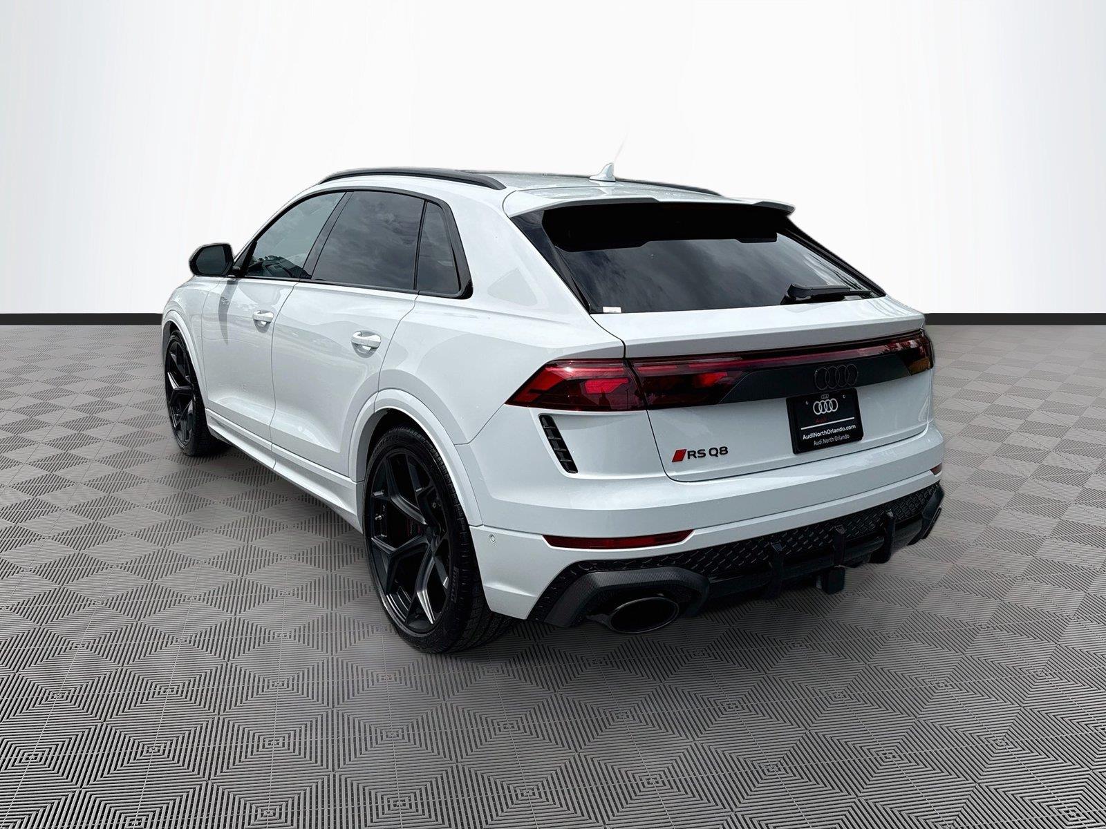 2026 Audi RS Q8 performance