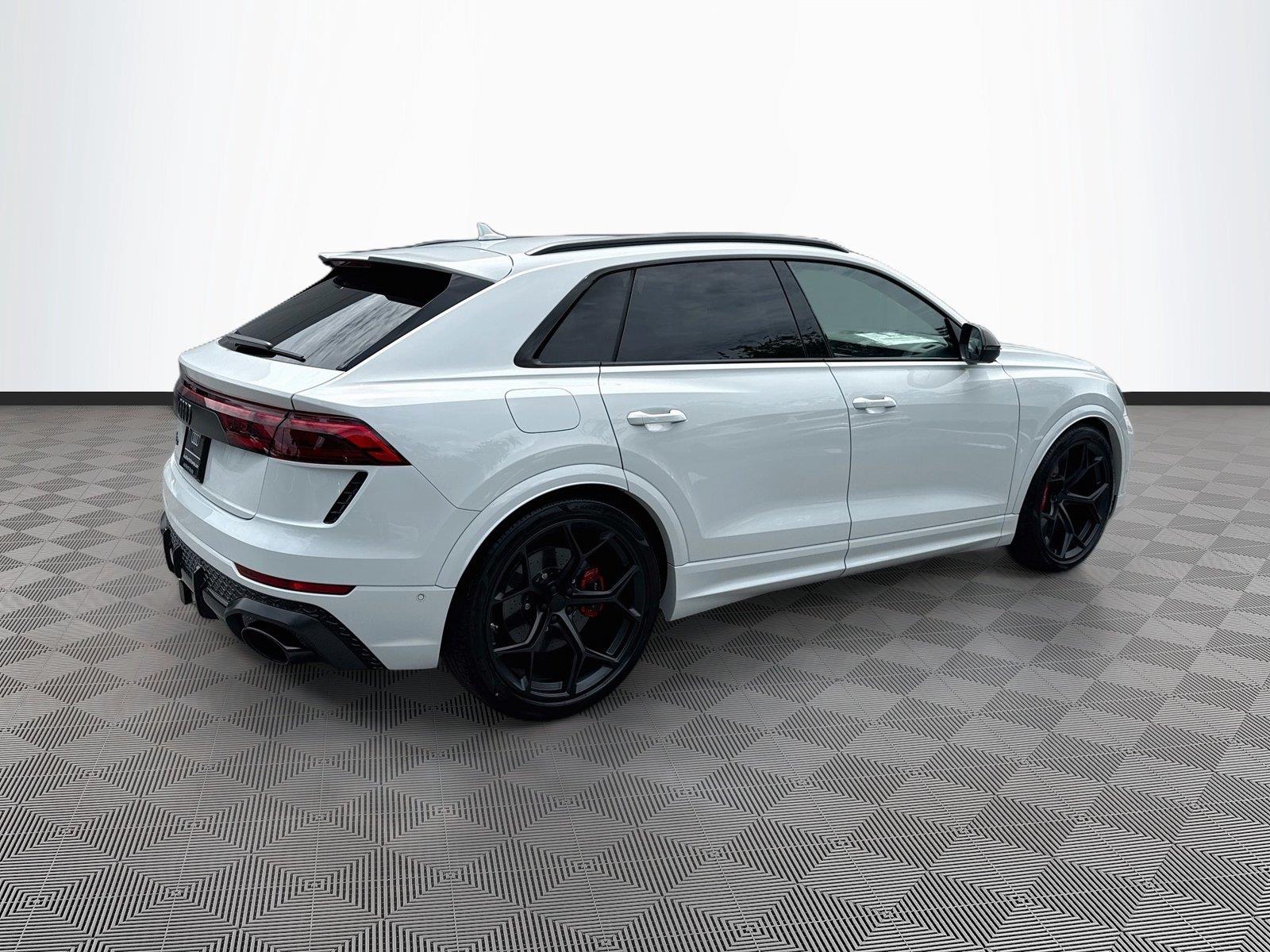 2026 Audi RS Q8 performance