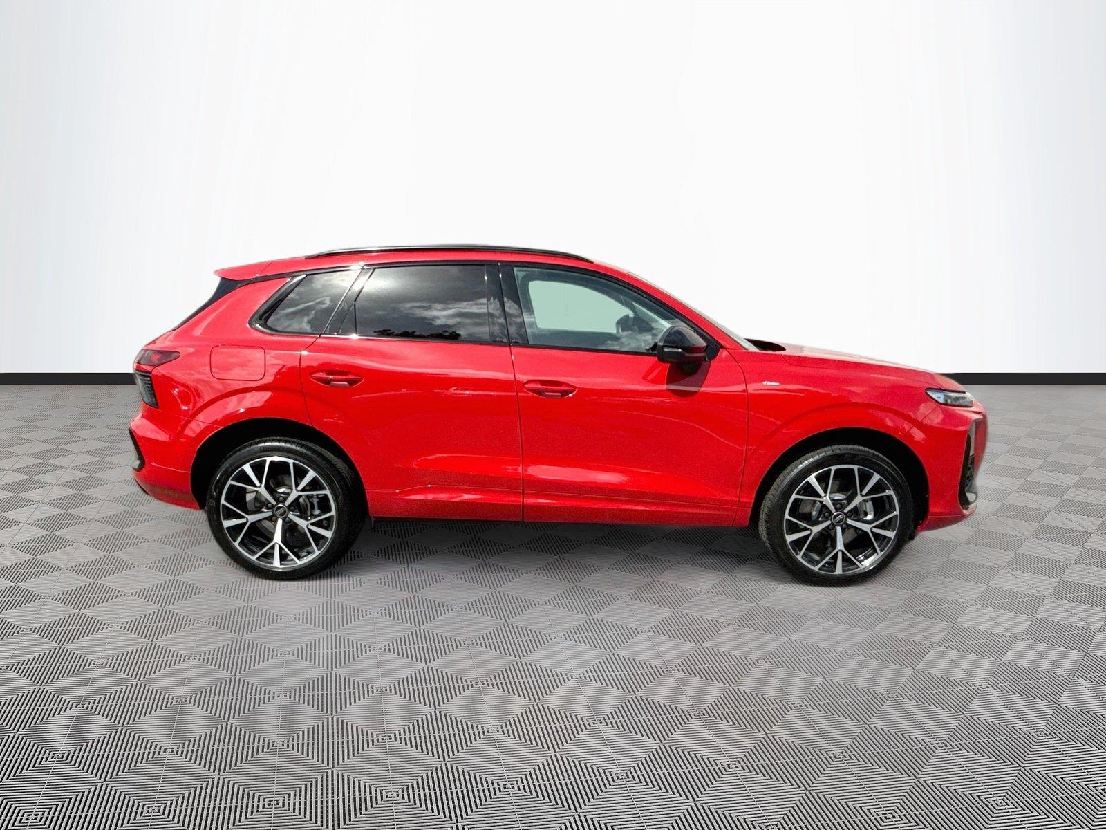 2026 Audi Q3 S line