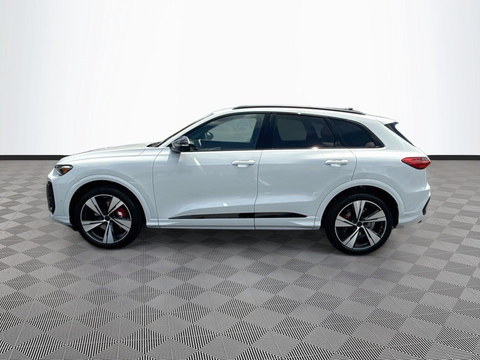 2026 Audi SQ5 Prestige