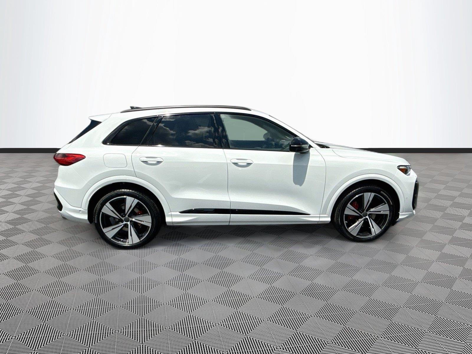 2026 Audi SQ5 Prestige