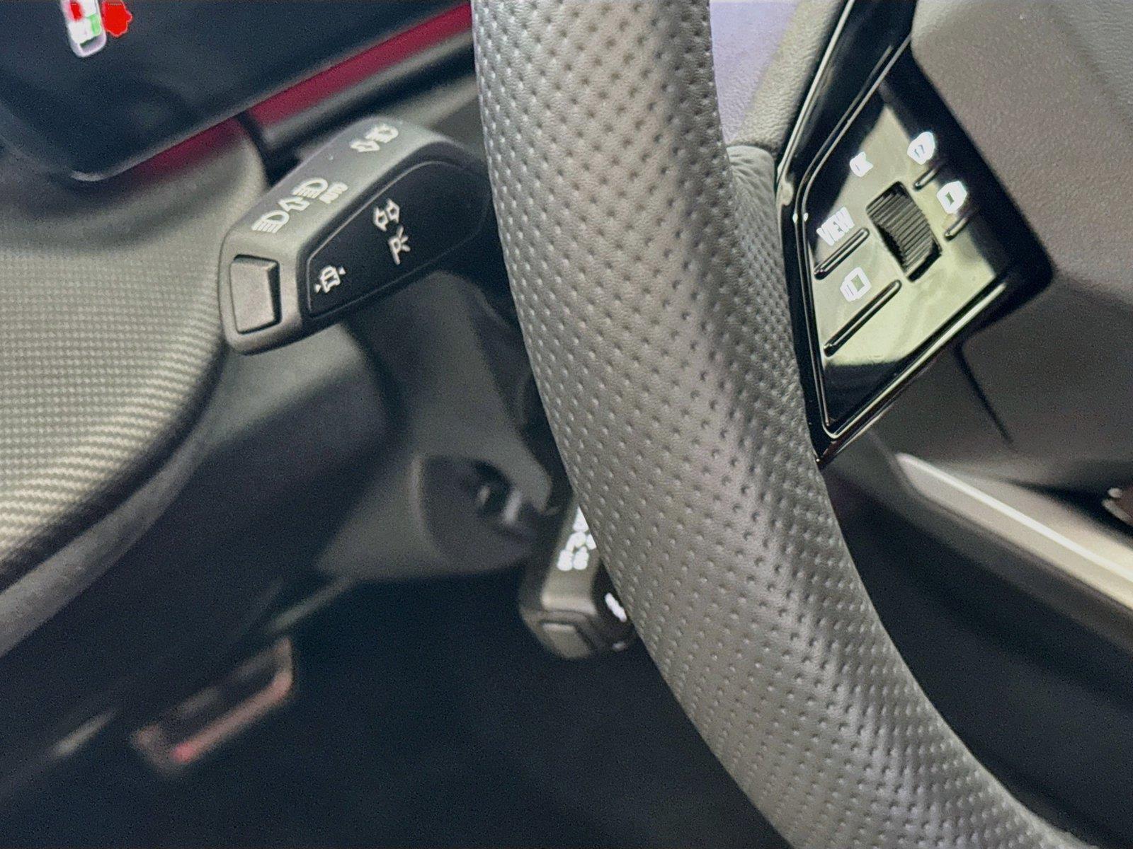 2026 Audi SQ5 Prestige