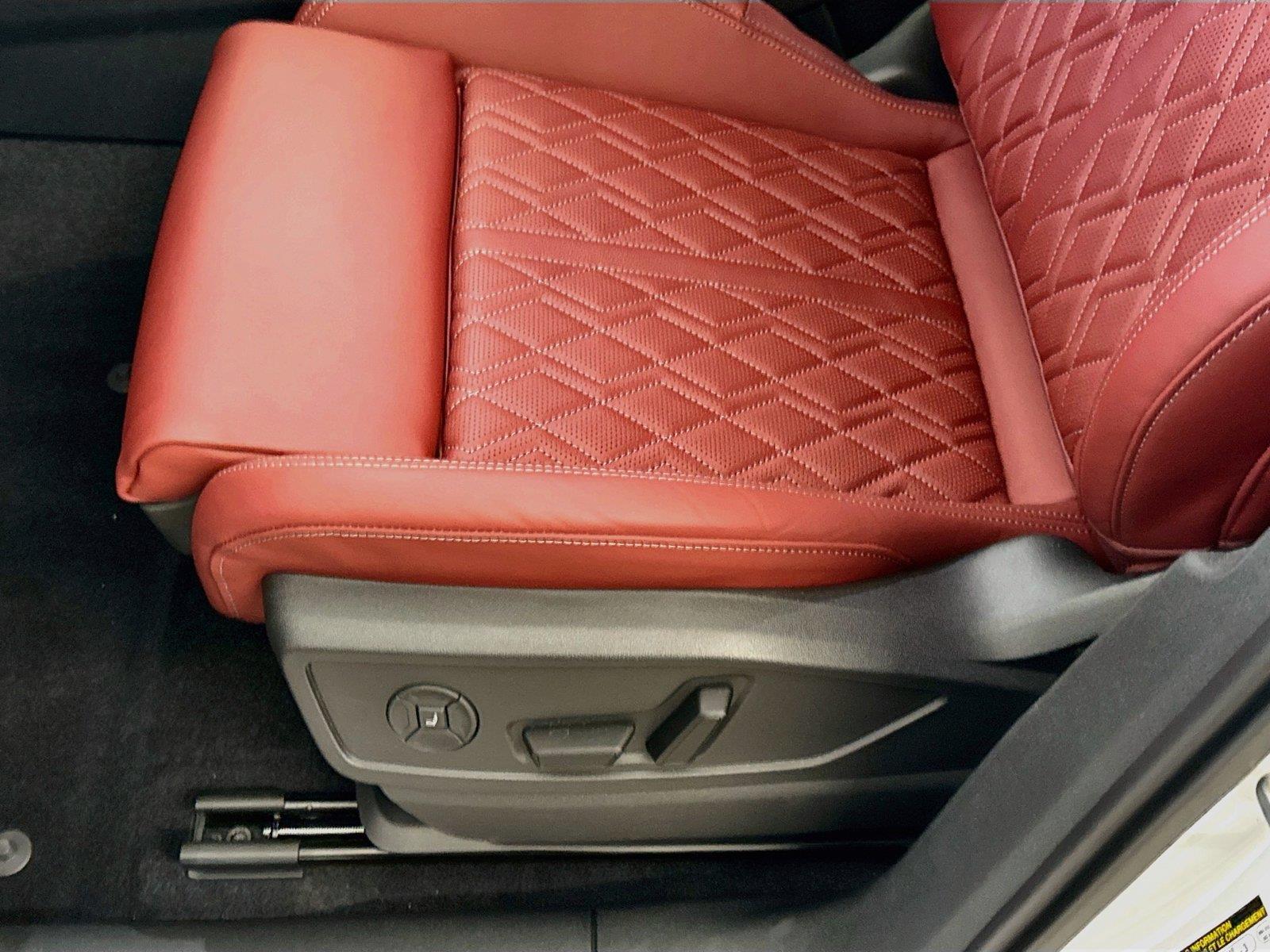 2026 Audi SQ5 Prestige