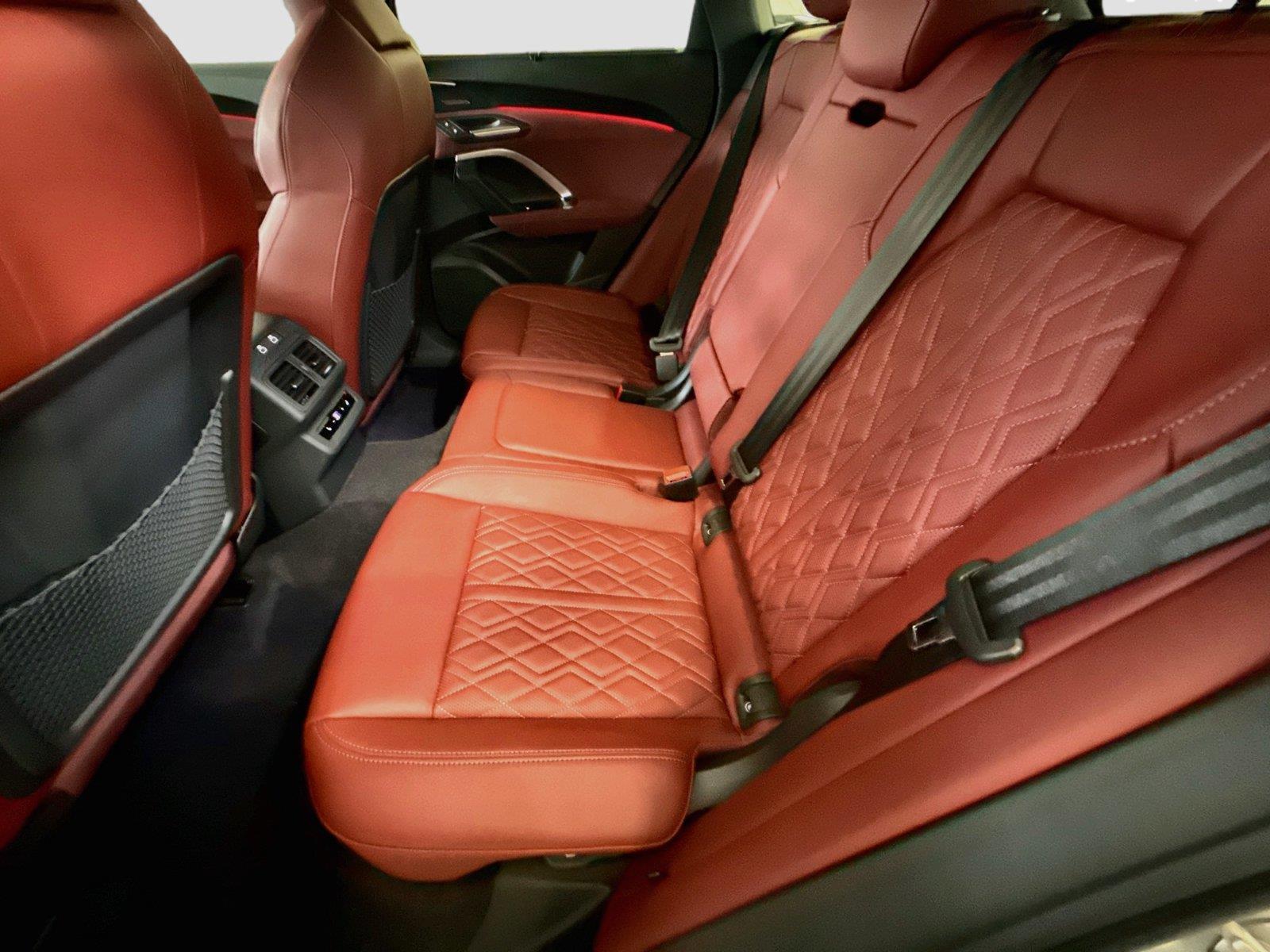 2026 Audi SQ5 Prestige