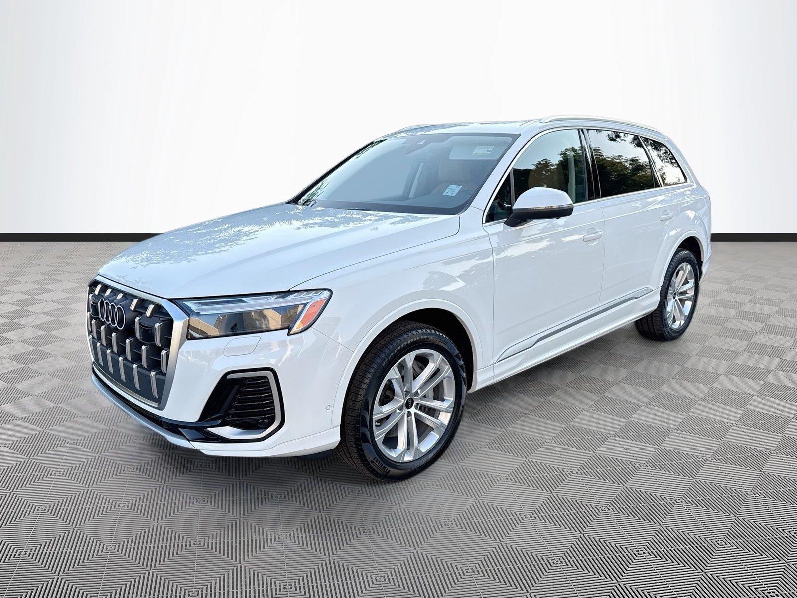 2026 Audi Q7 Premium Plus